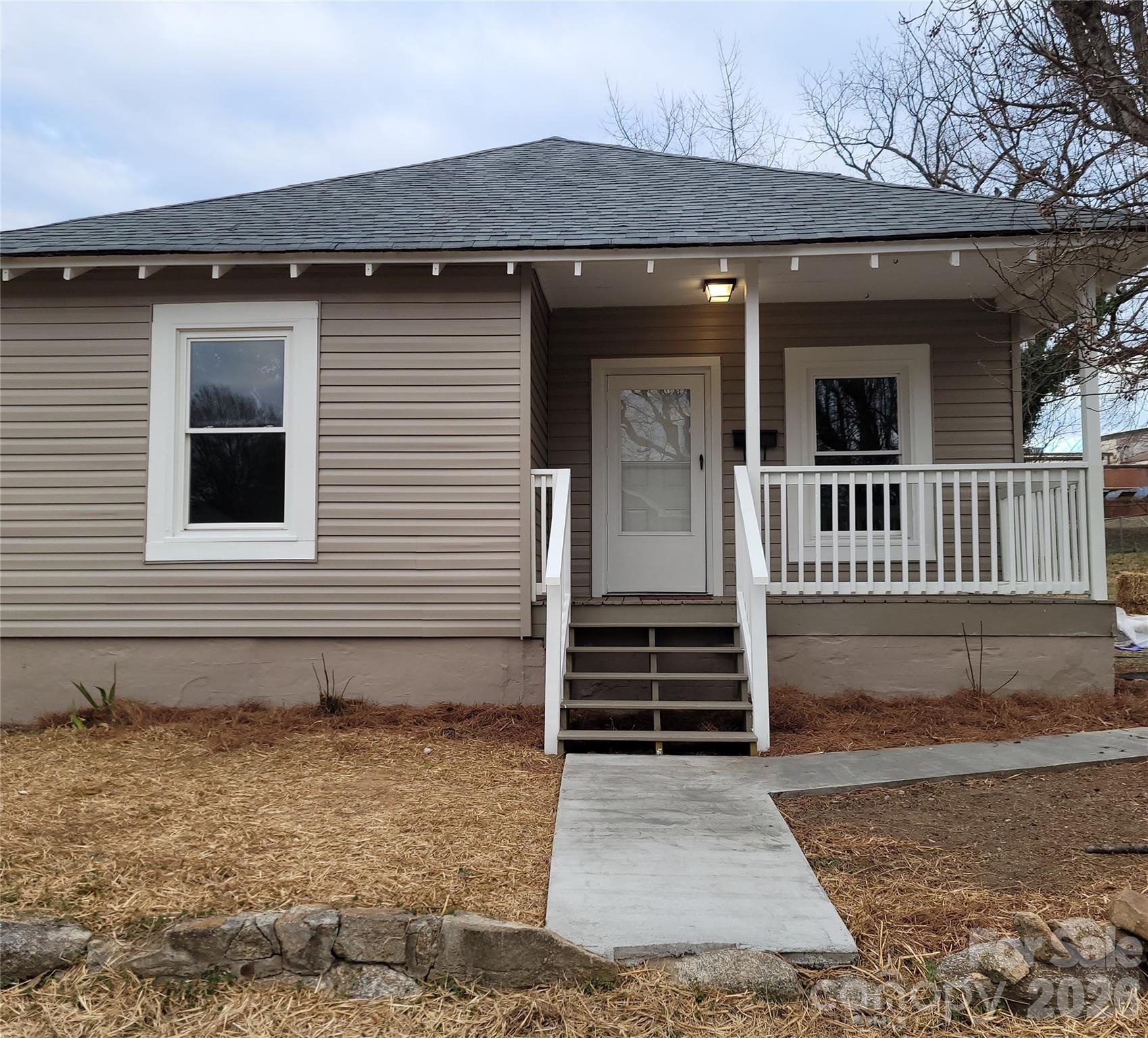508 N Apple Street — photo