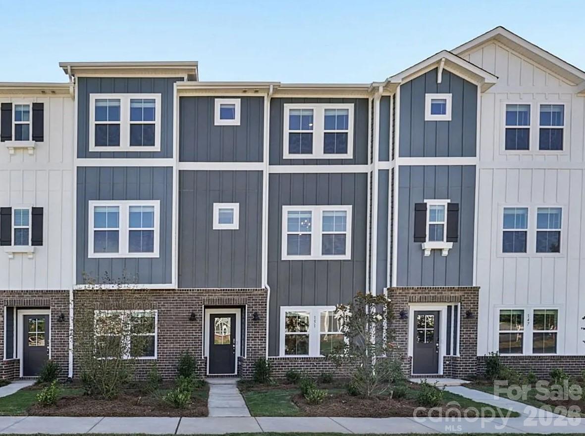 331 Golden Maple Court — photo