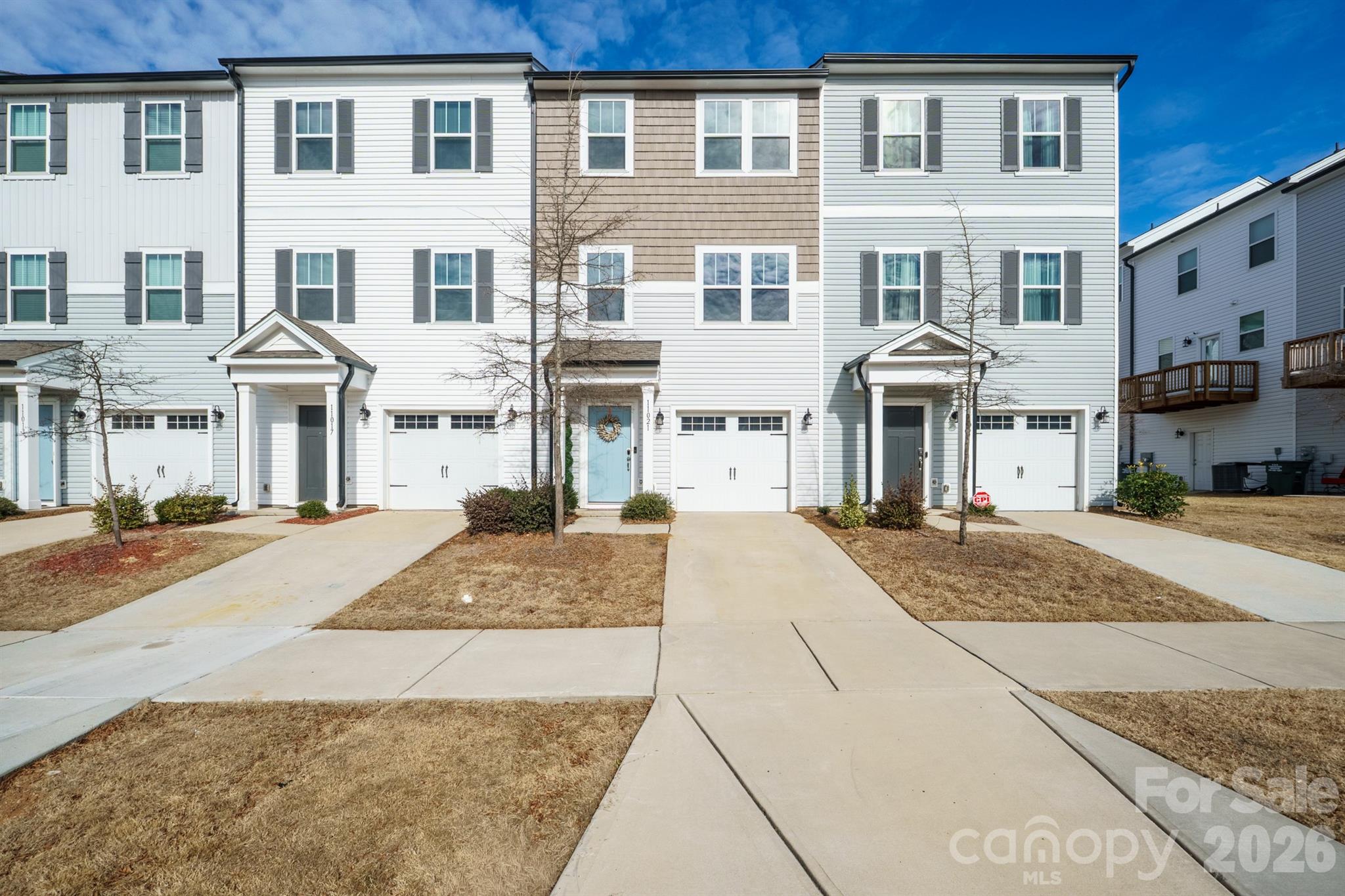 11021 Woodland Creek Way — photo