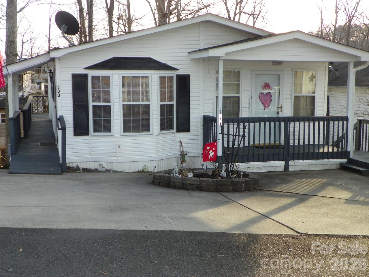 133 Pier Avenue — photo
