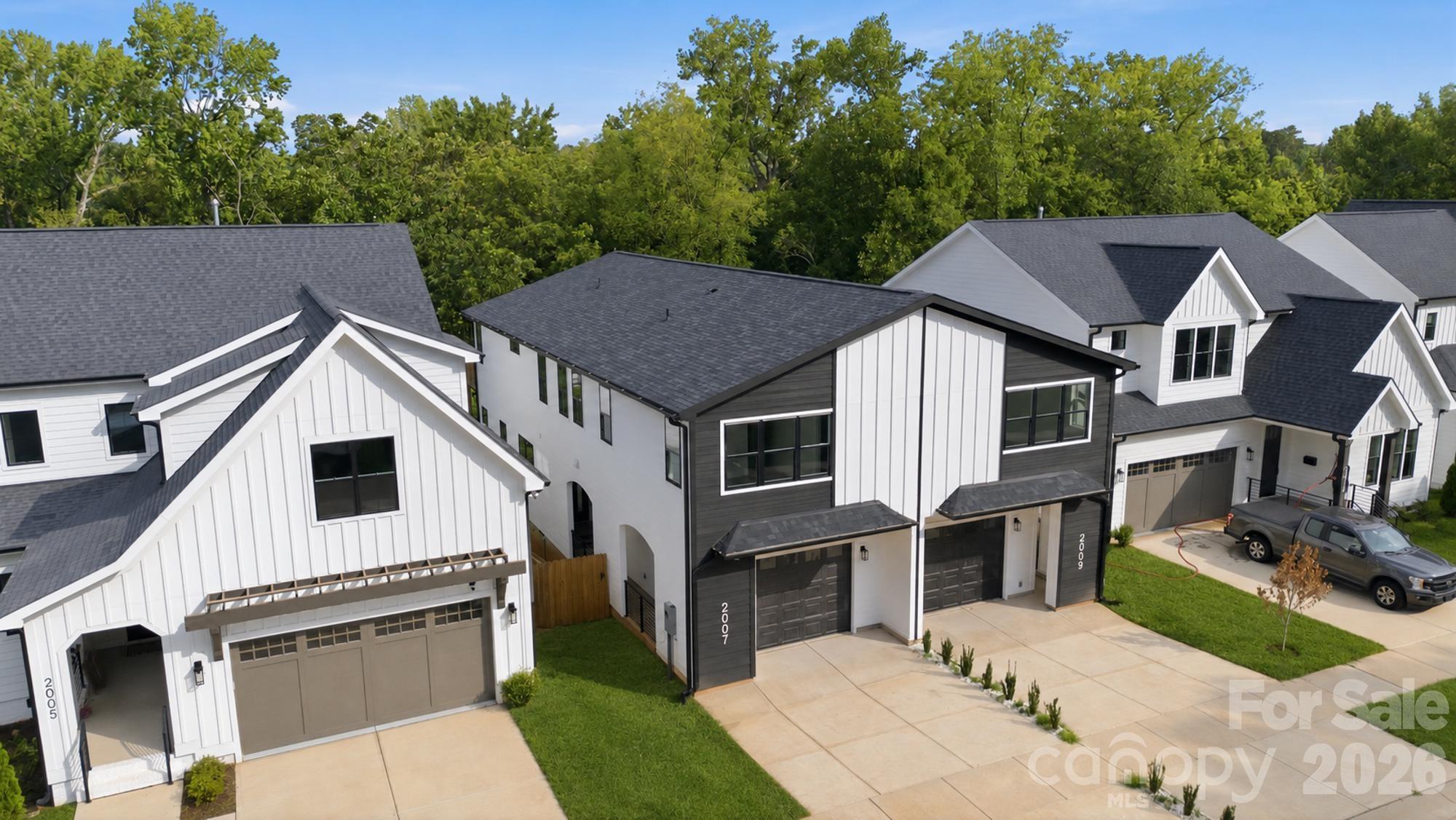 2007 South Street — photo