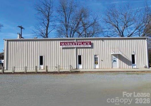 100 W Matthews Street — photo