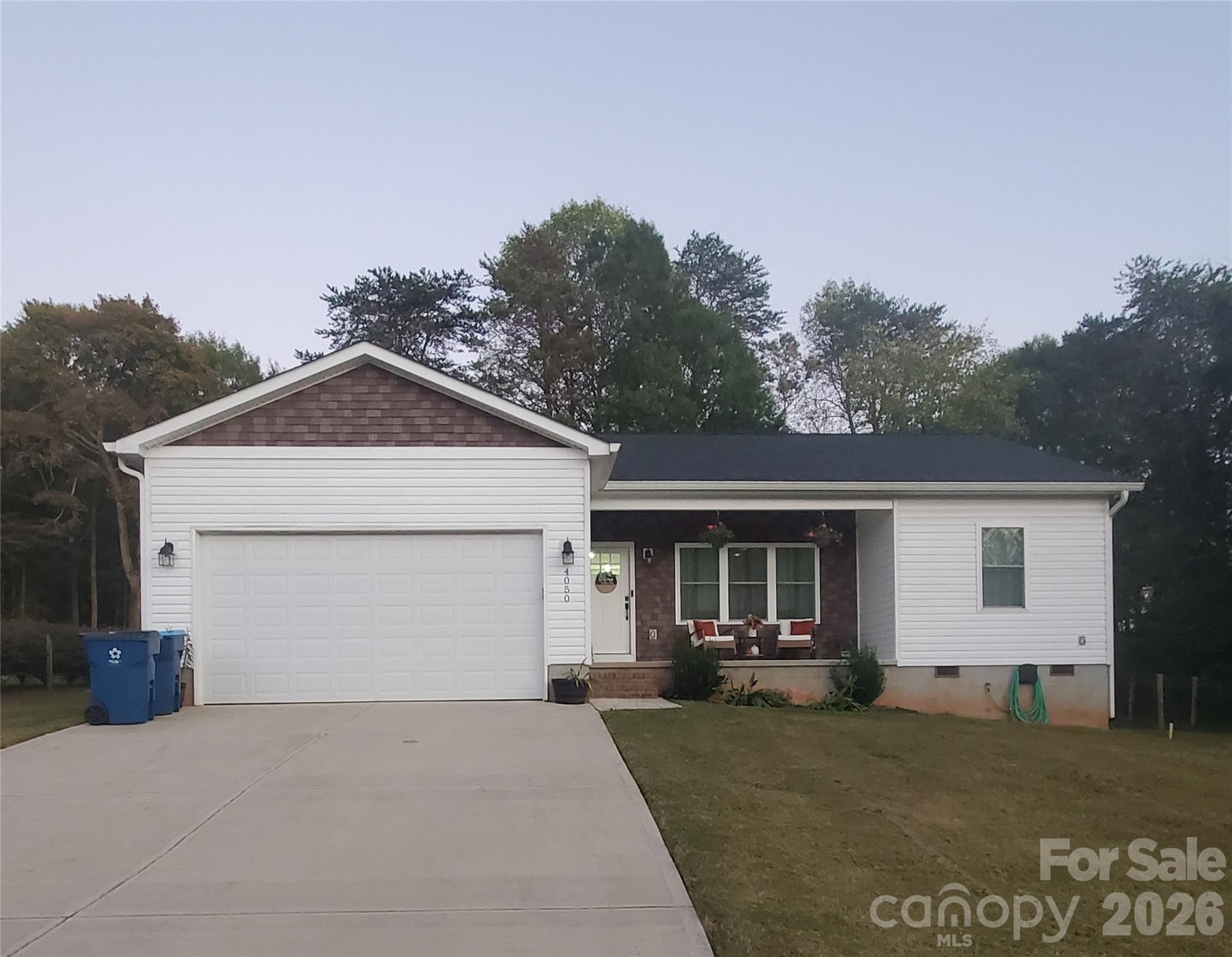 4050 Fairview Drive 9 — photo