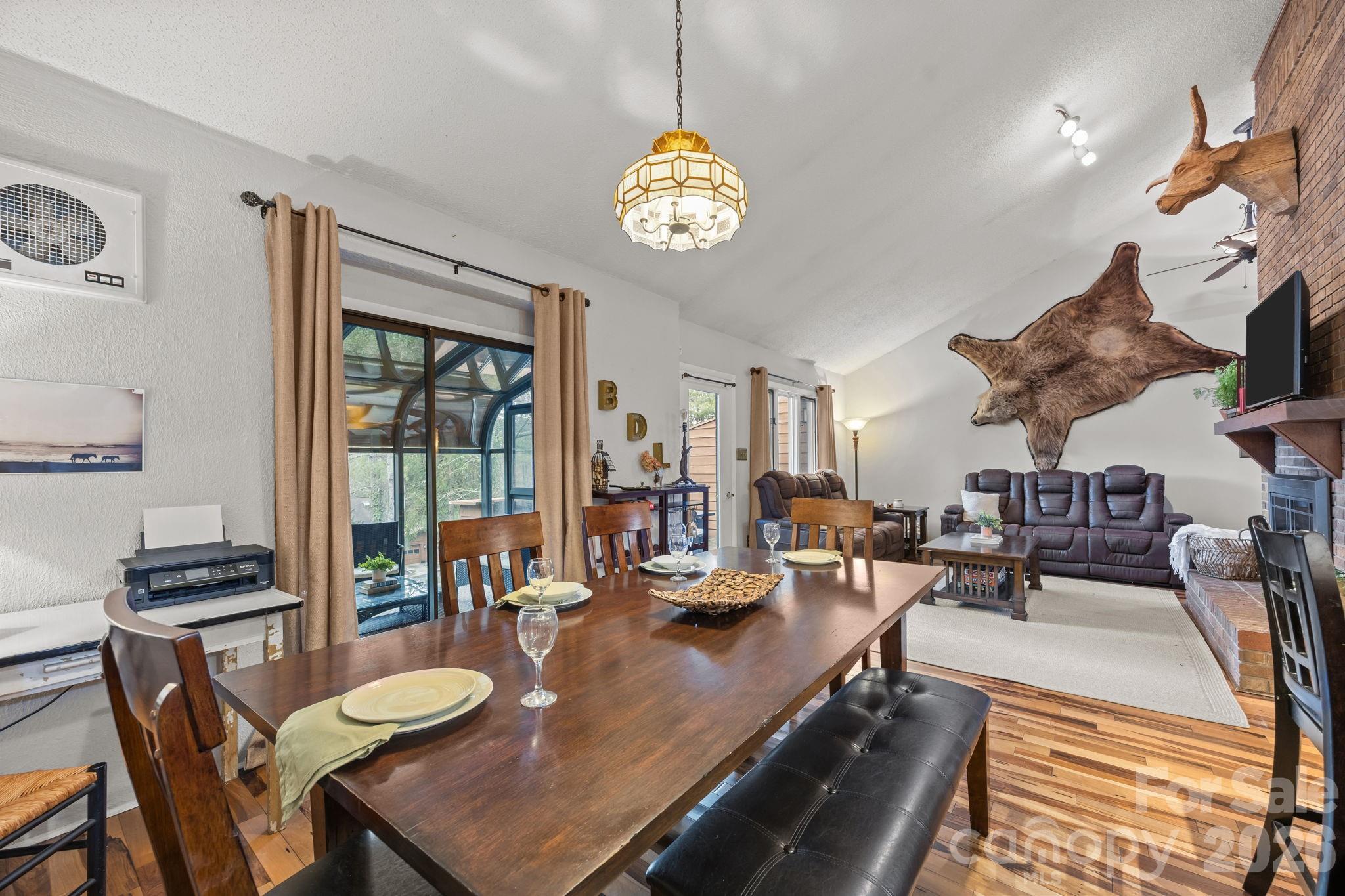 501 Woodfield Drive — photo