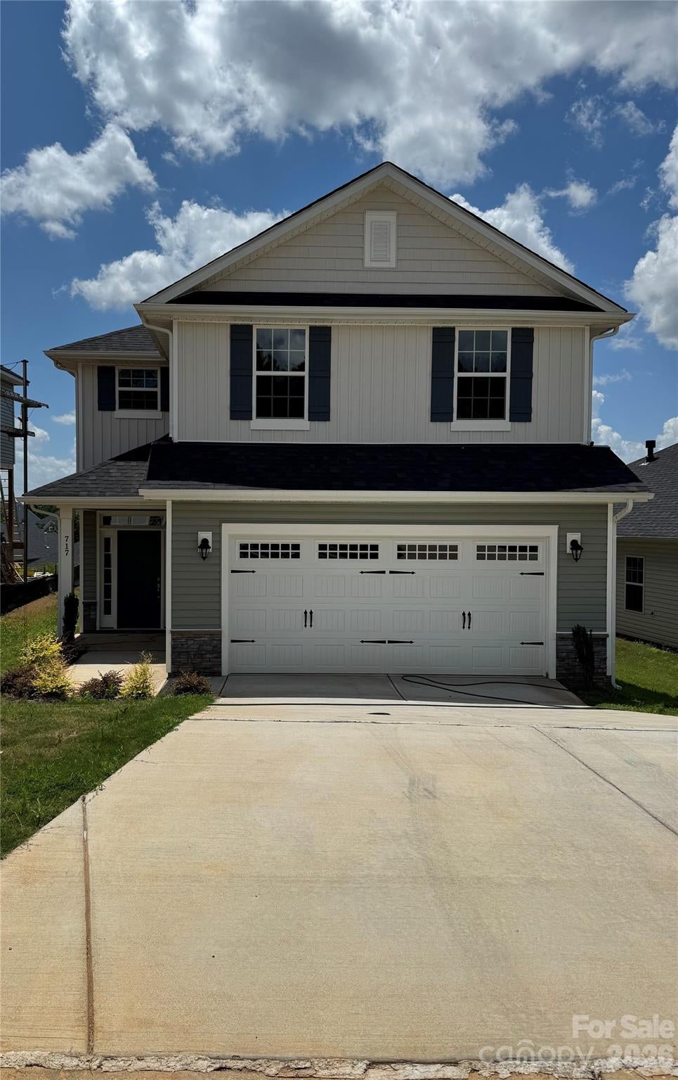 717 Inwood Hill Drive 95 — photo