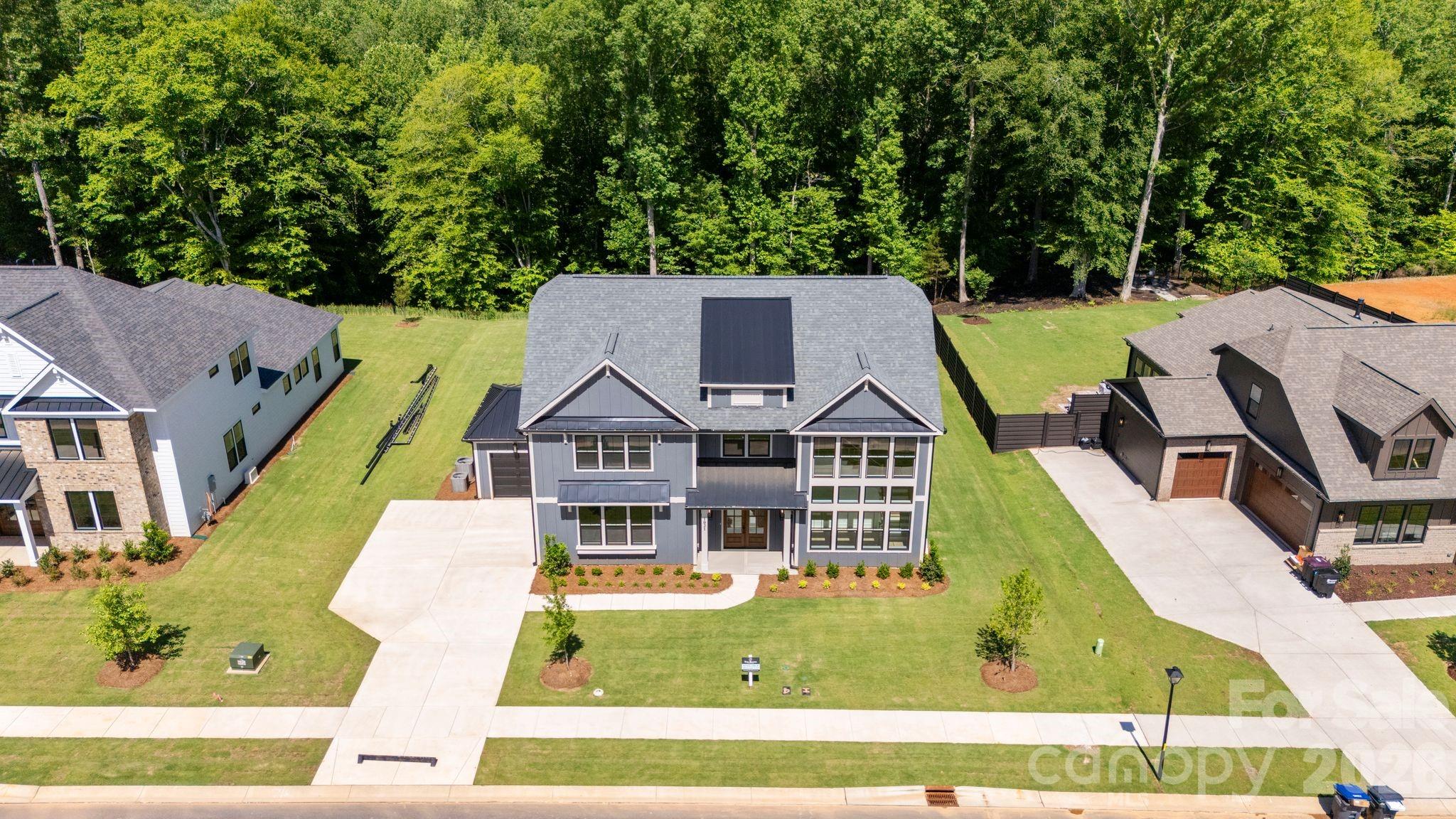 1021 Courtney Lane 17 — photo