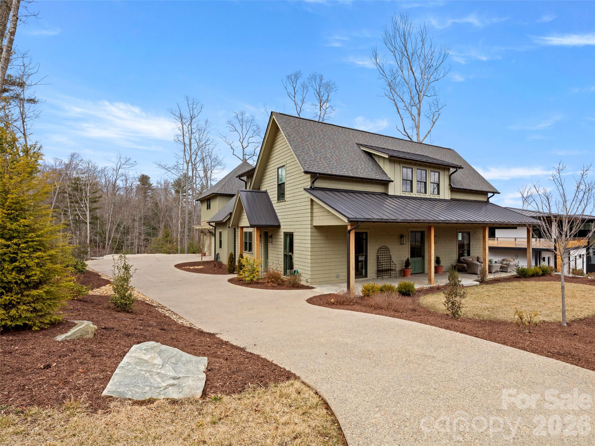 206 Kelmscott Lane — photo