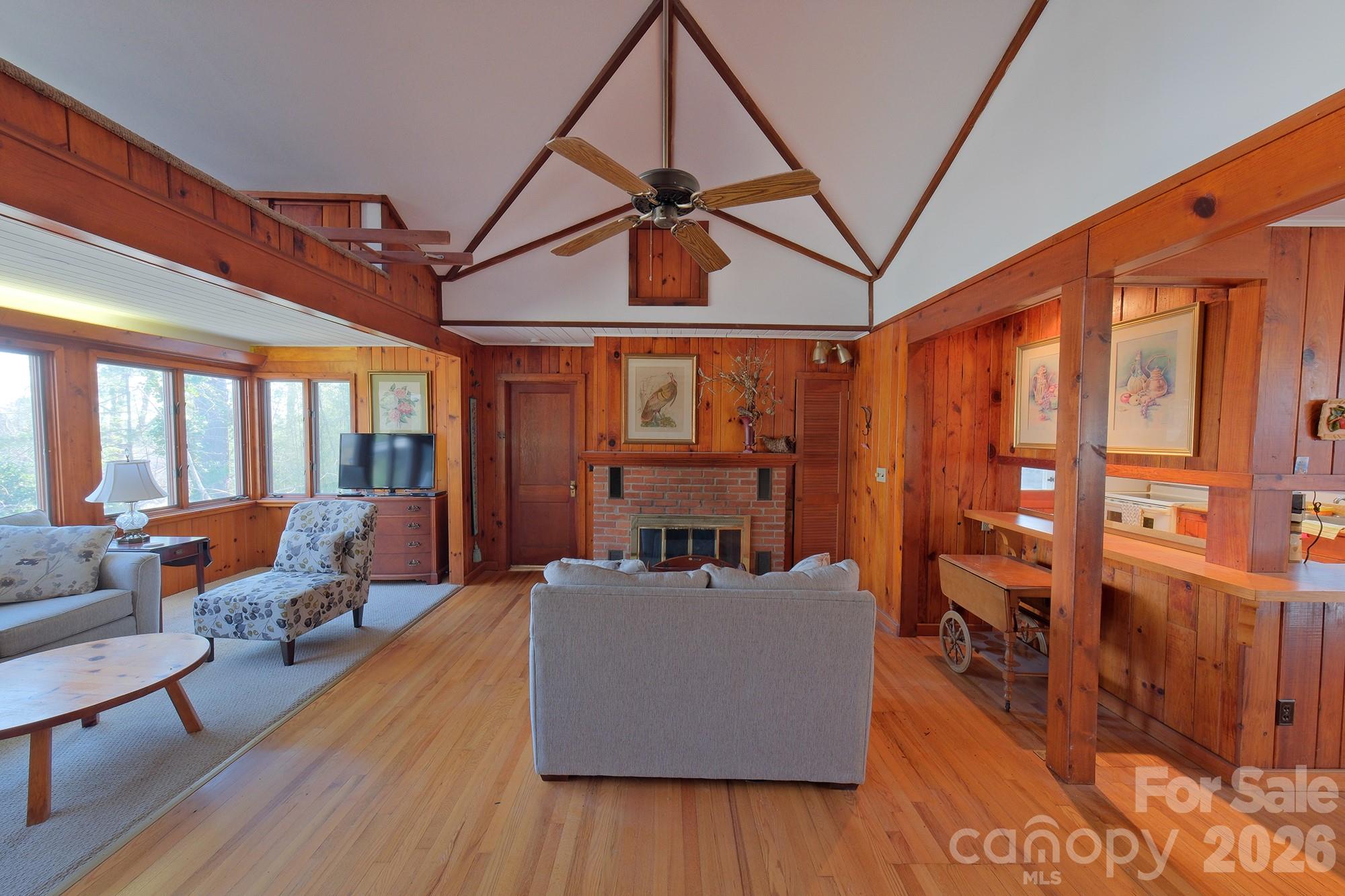 71 Norfolk Lane — photo