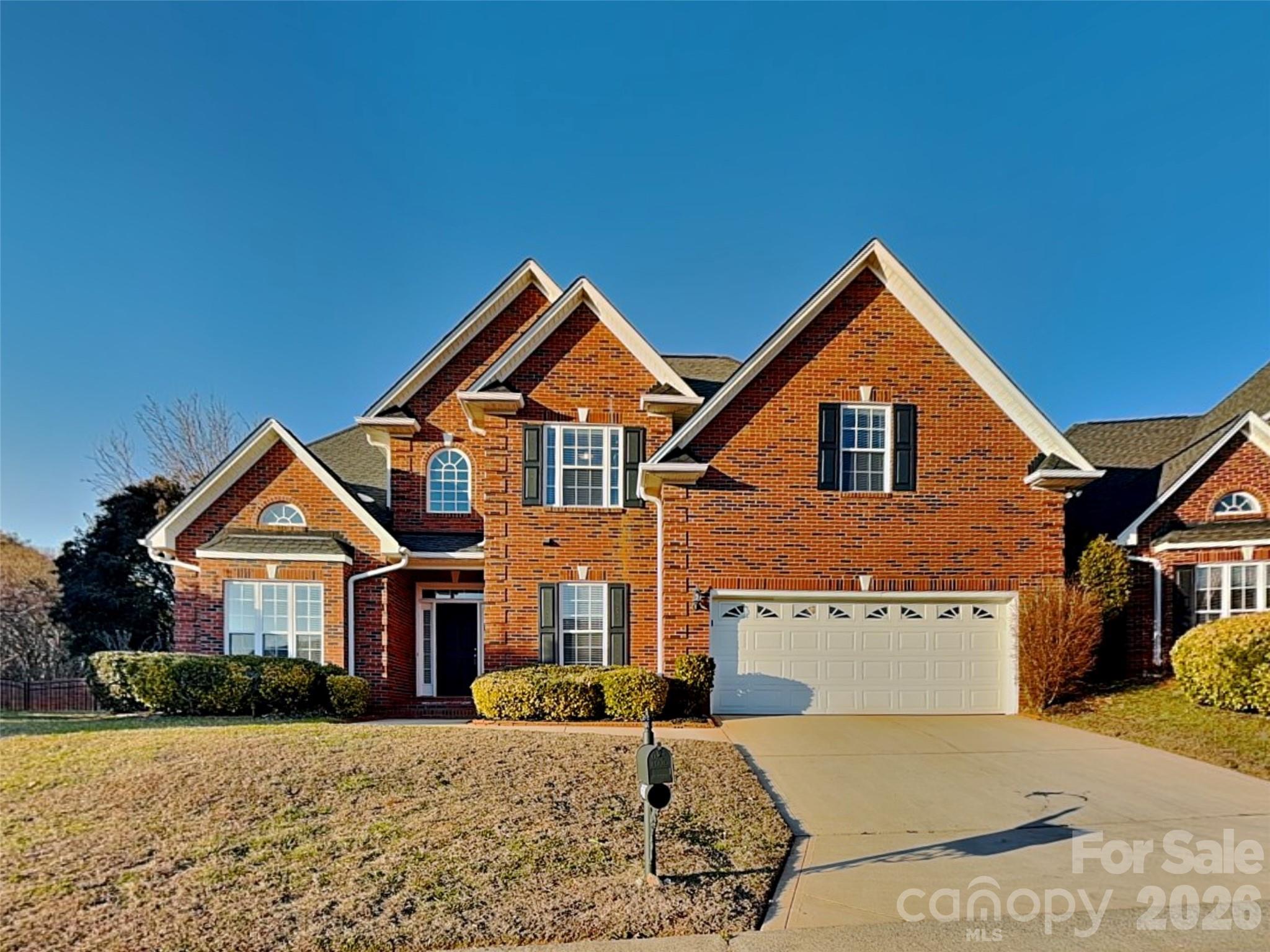 2562 Firethorn Court — photo