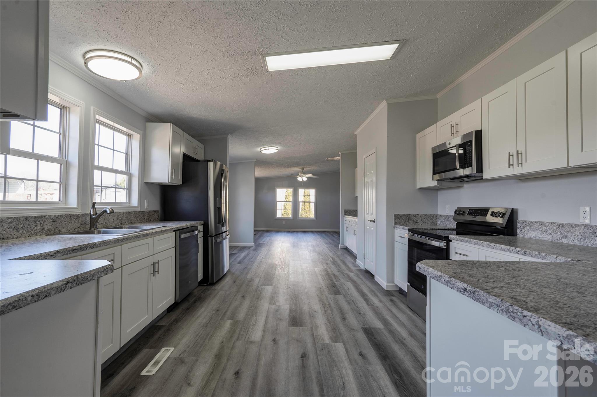 112 Jenny Drive — photo
