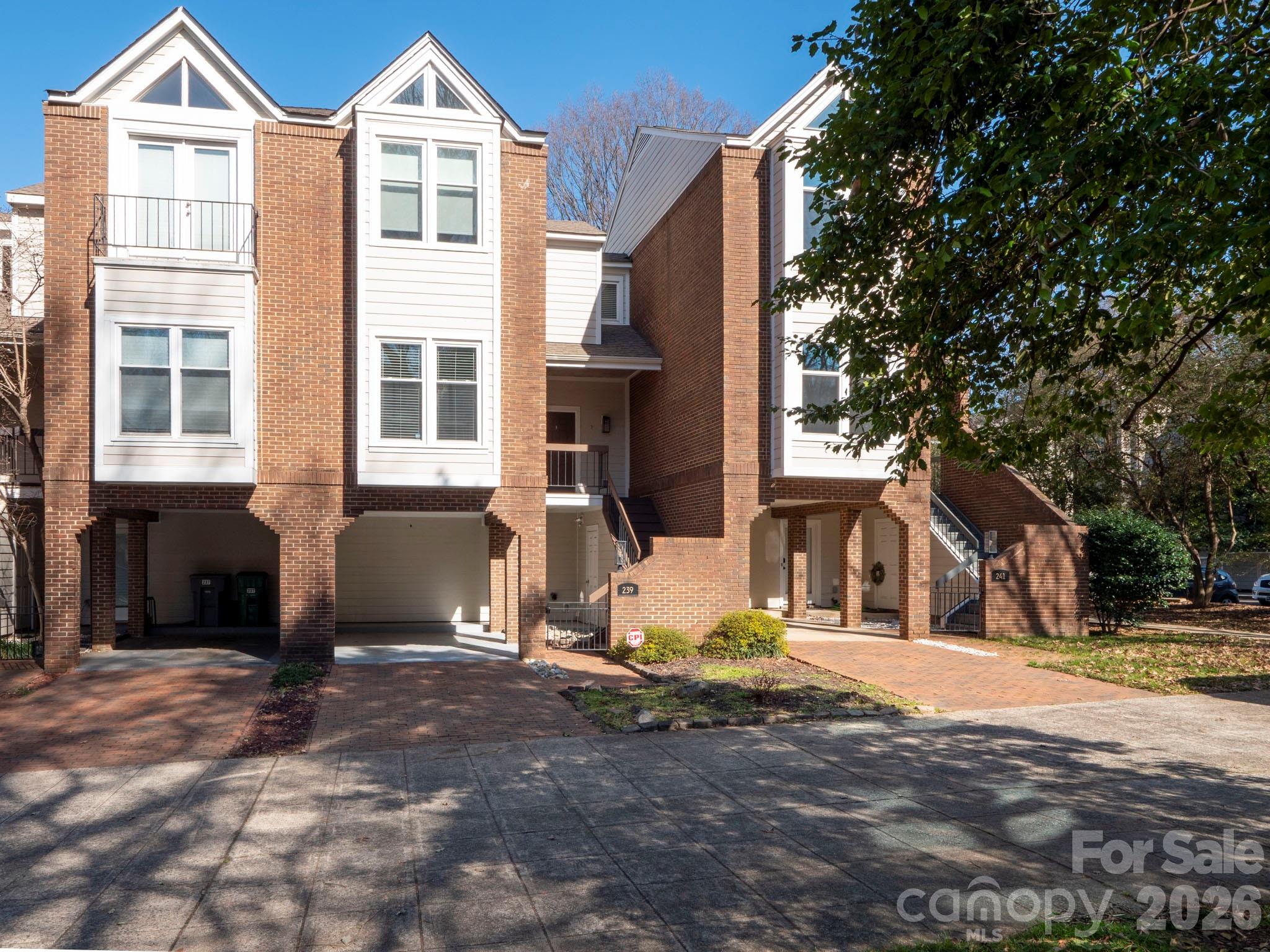 239 S Clarkson Street — photo