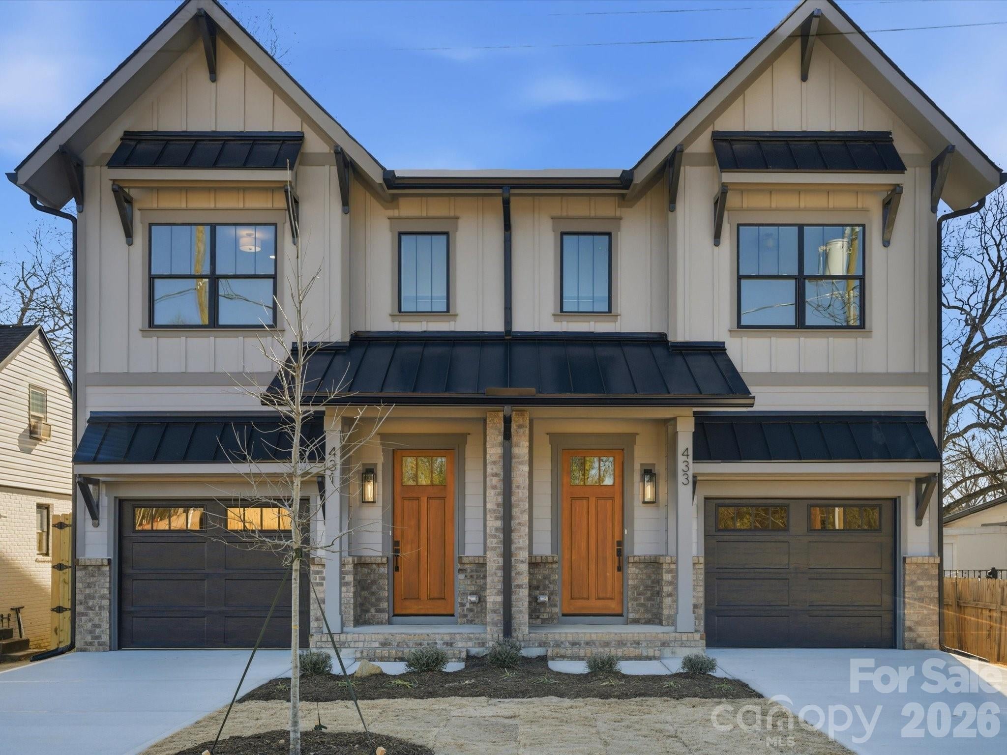431 W Peterson Drive — photo