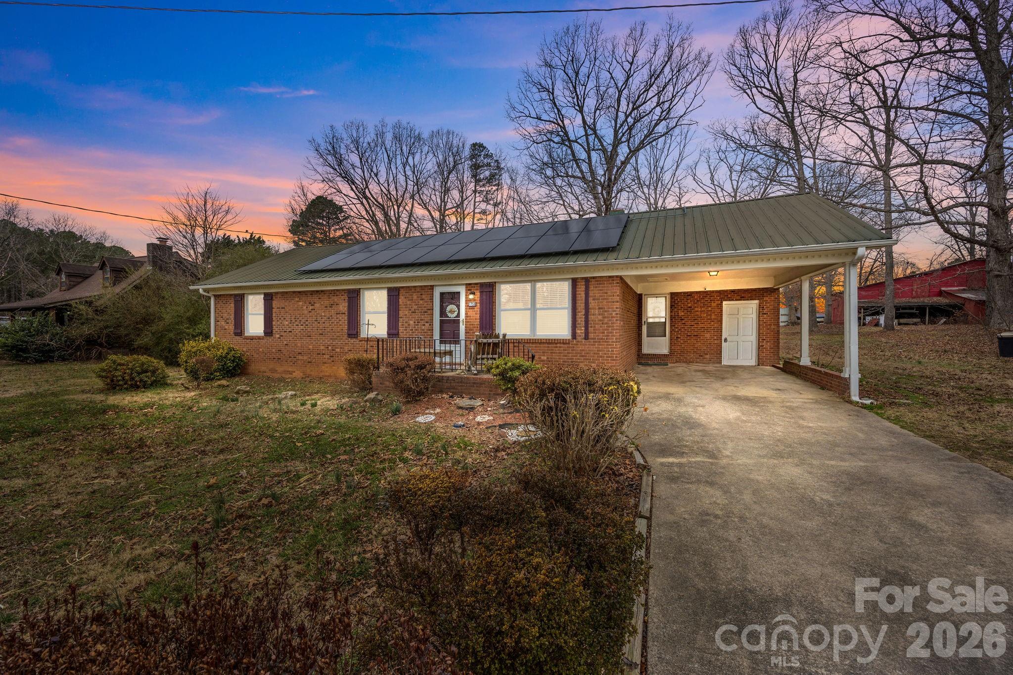 1750 Sells Road — photo