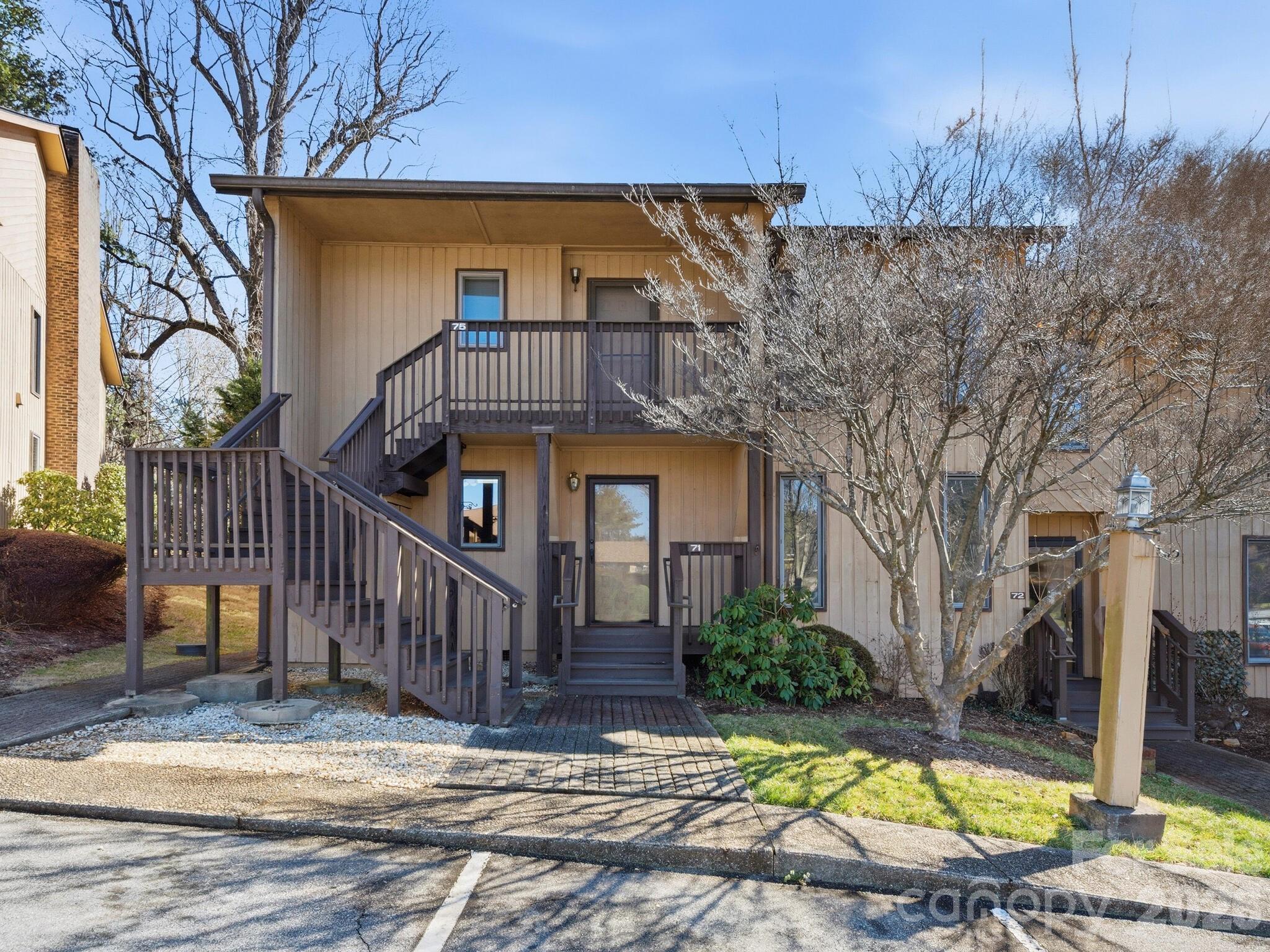 71 Pebble Creek Drive — photo