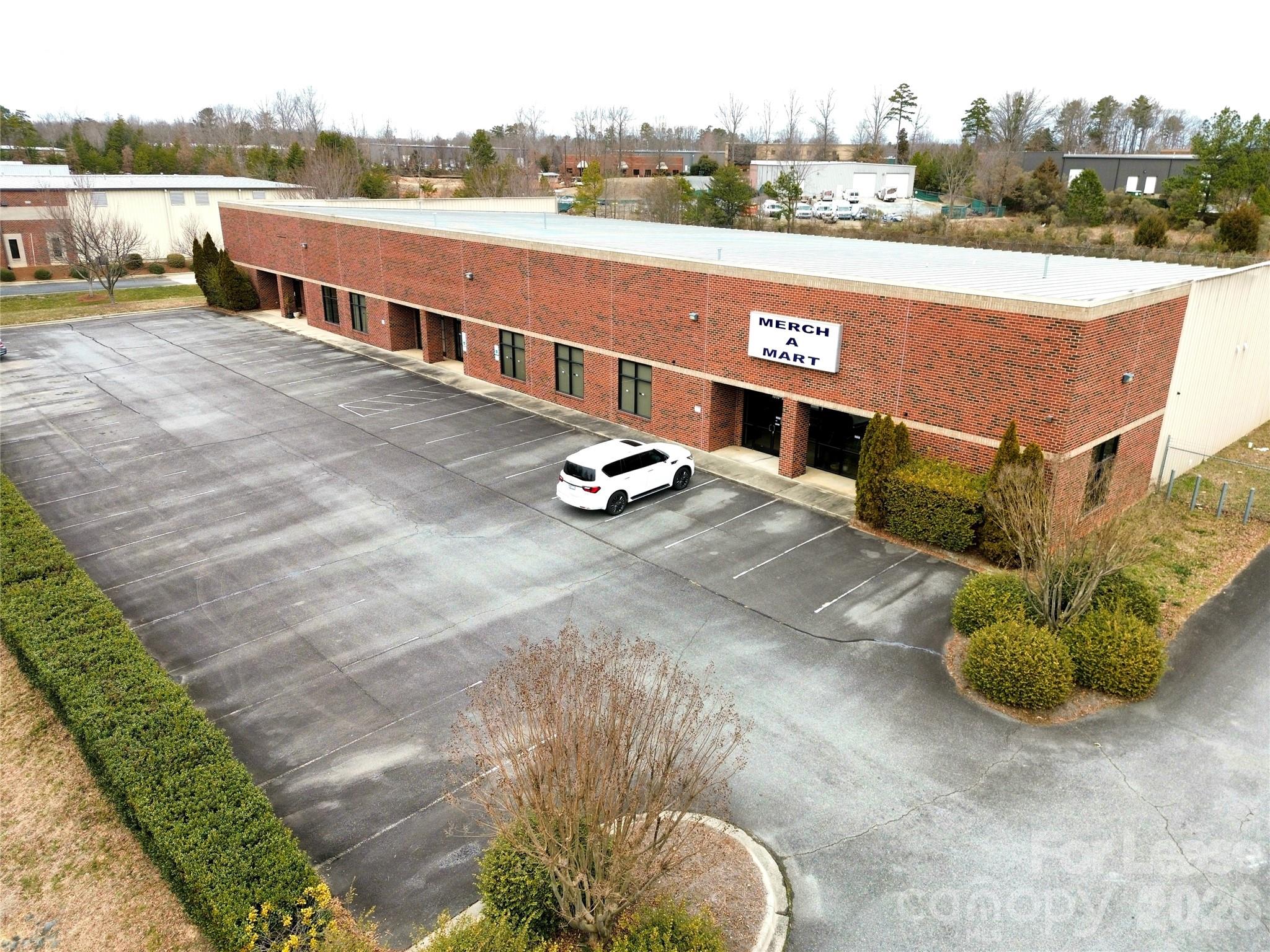 1010 Van Buren Avenue — photo