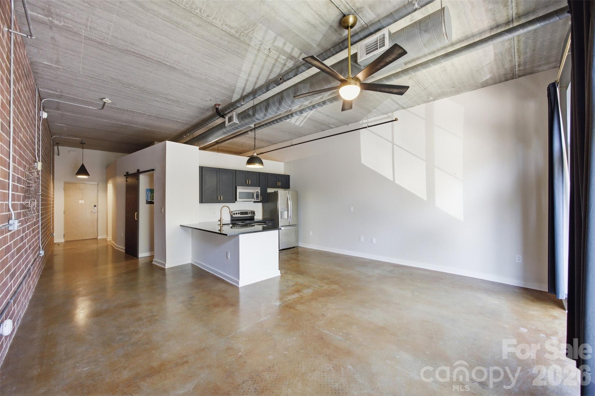 626 N Graham Street 205 — photo