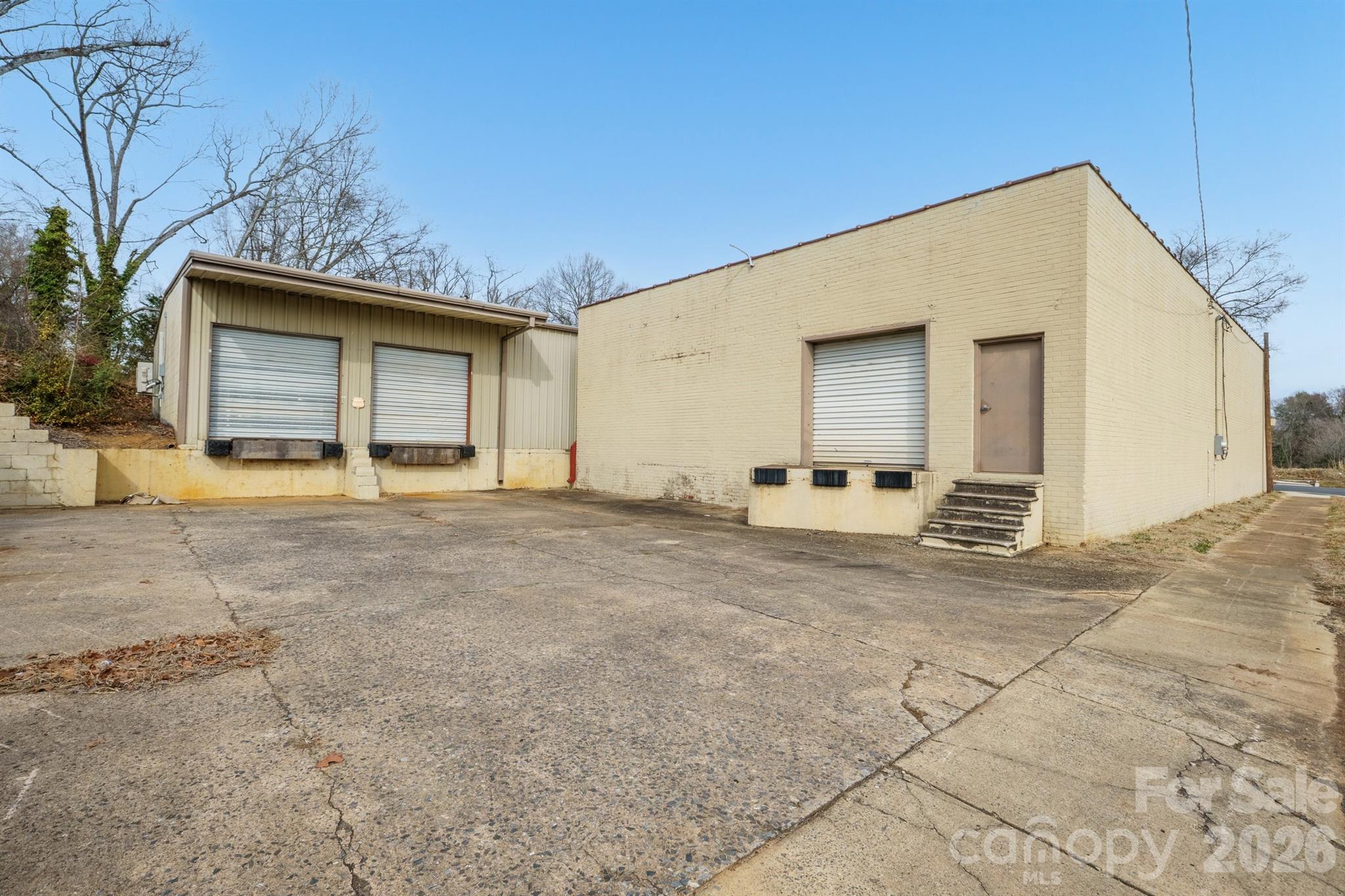 601 Schenck Street — photo