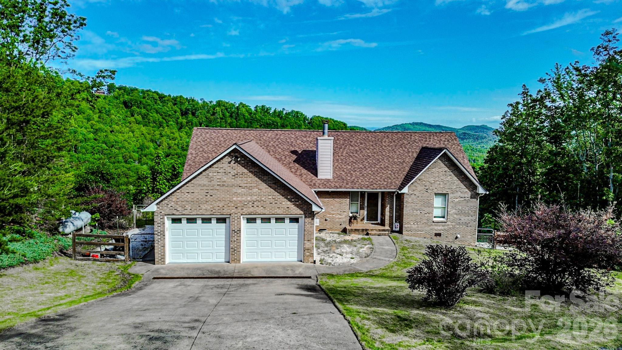 485 Mountain Lookout Drive — photo