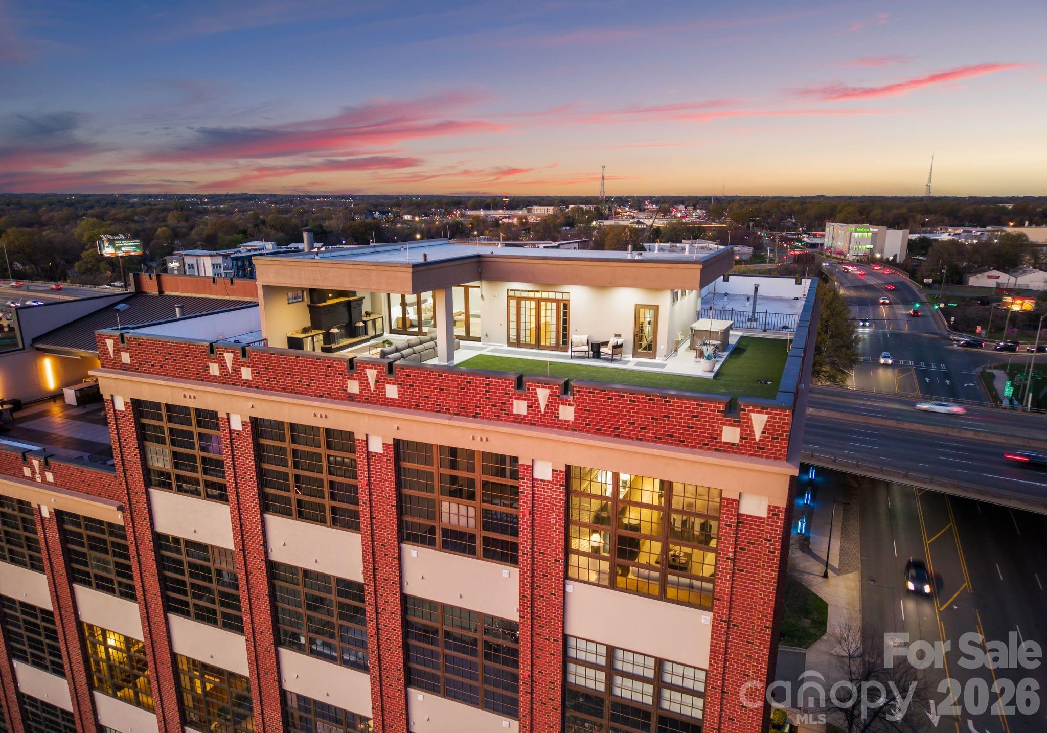 715 N Graham Street 603 — photo