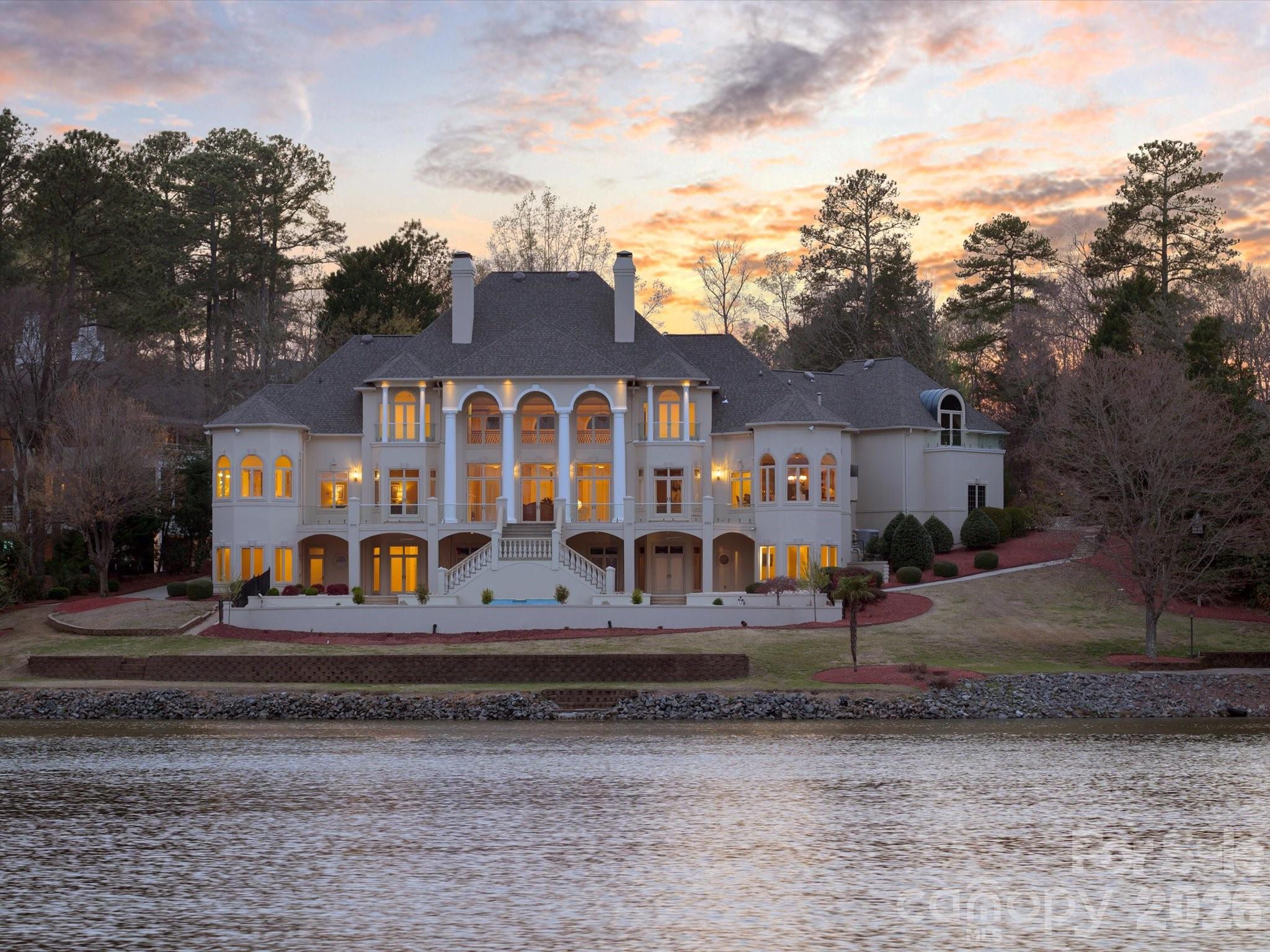6905 Shinnecock Hill Lane — photo