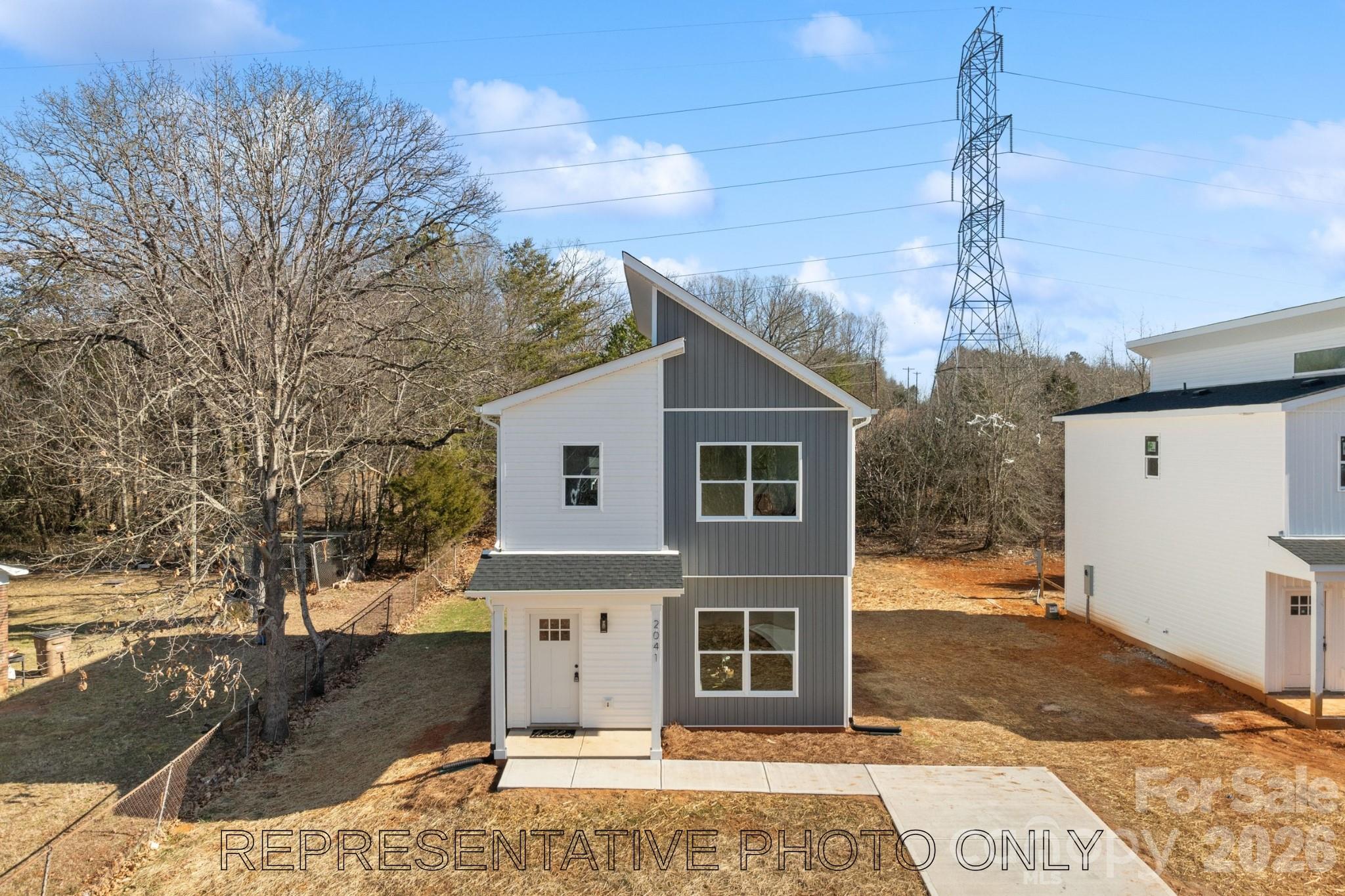 213 Knot Street — photo