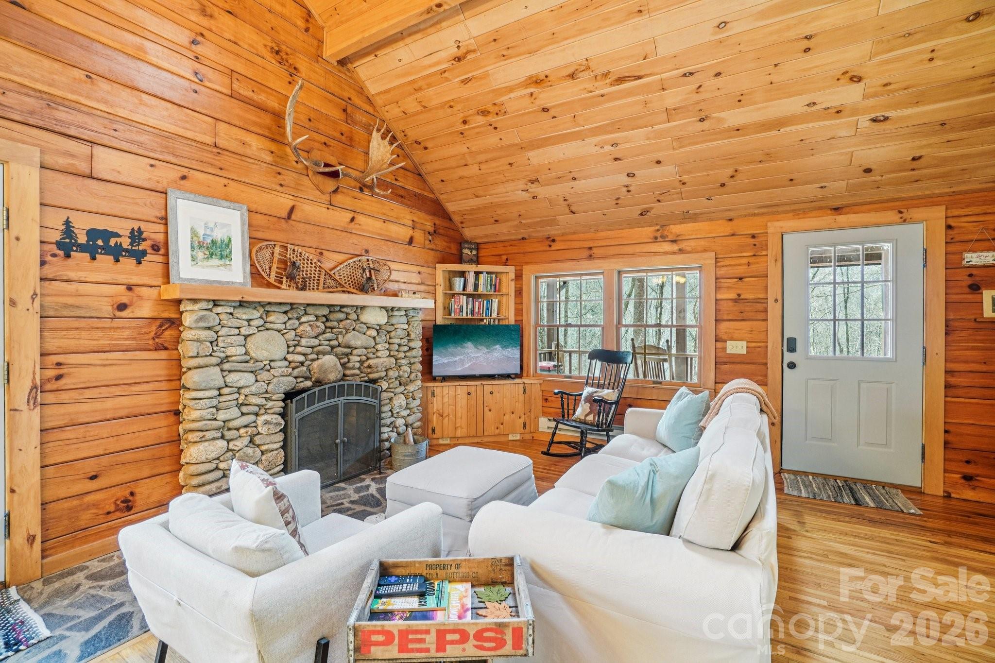 307 Roaring Creek Lane — photo