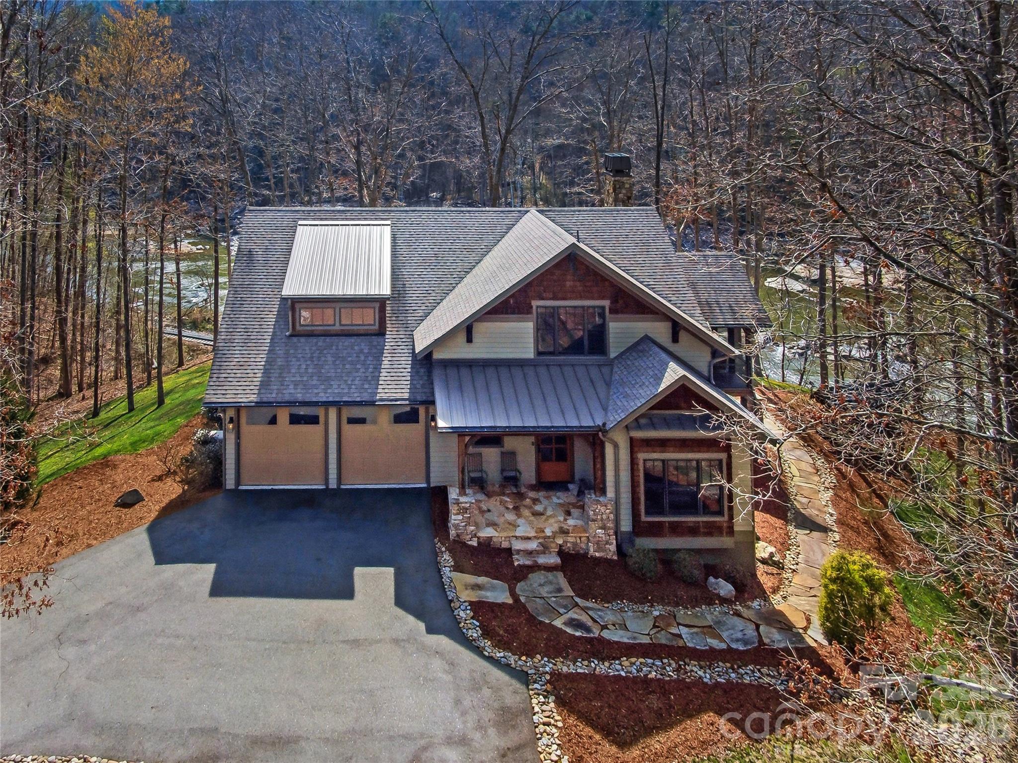 3735 French Broad Parkway — photo