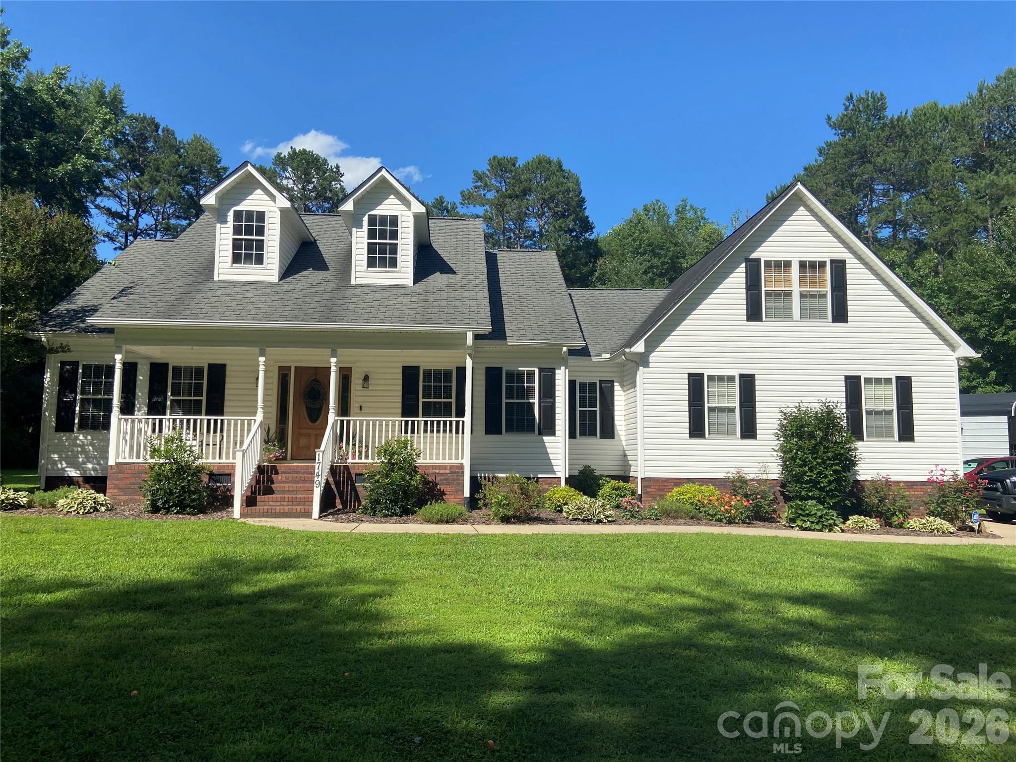 1749 Sells Road — photo