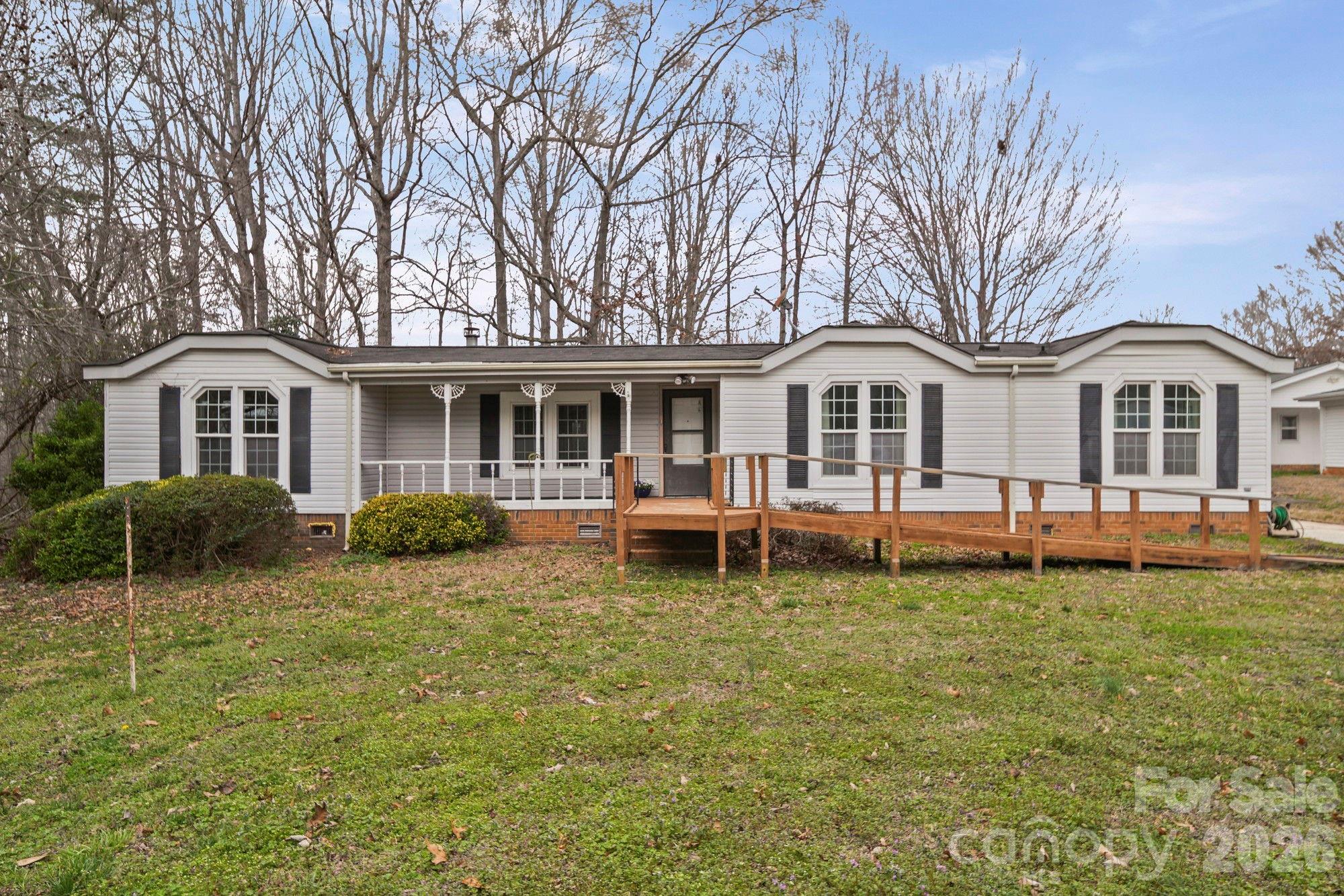 1015 Southwood Drive — photo