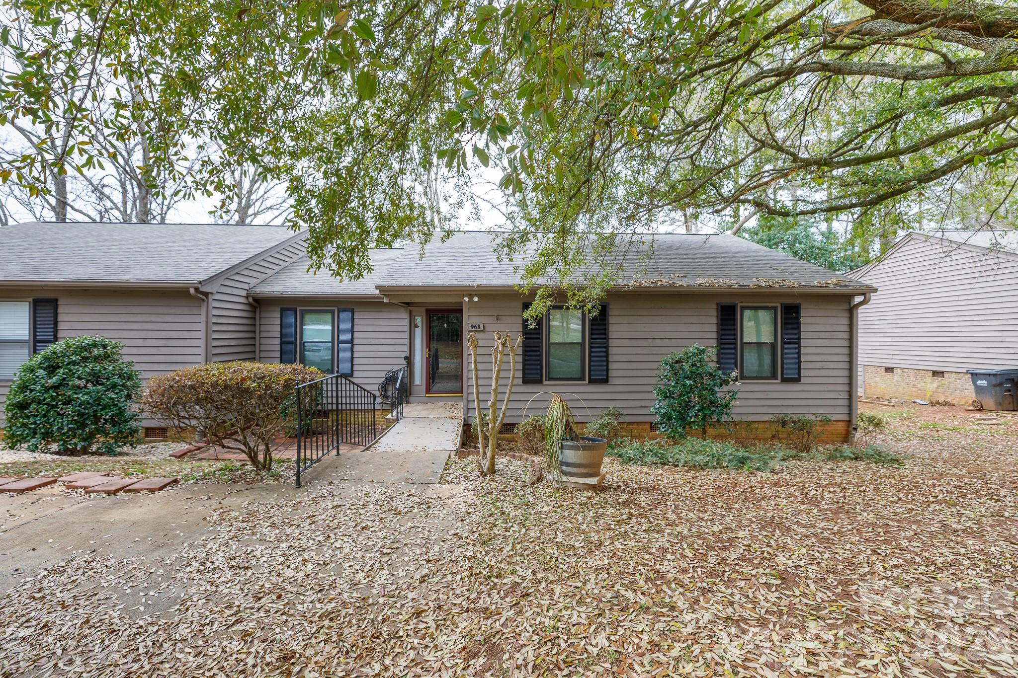 968 Cranberry Circle — photo
