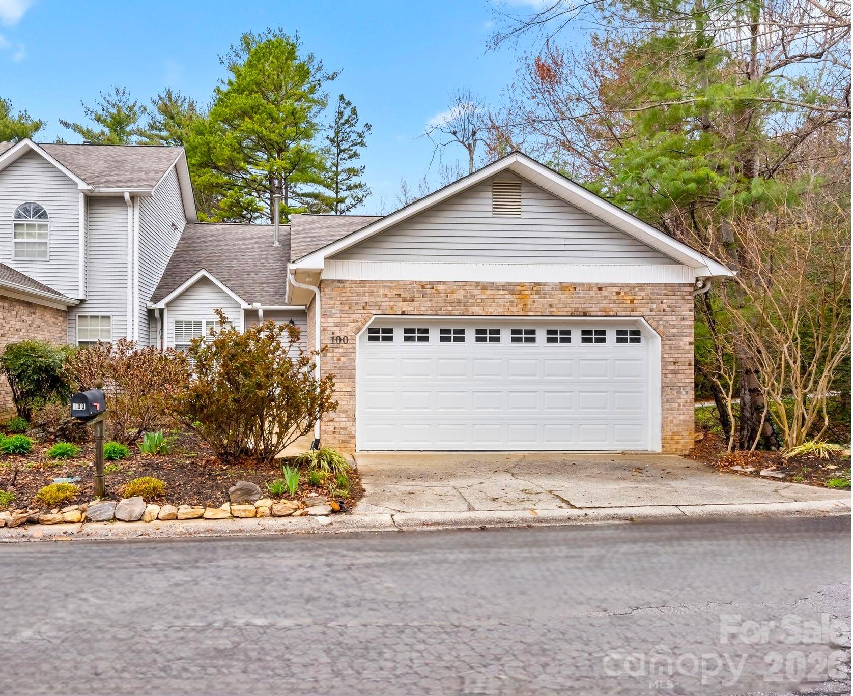 100 Thistle Knoll Court — photo