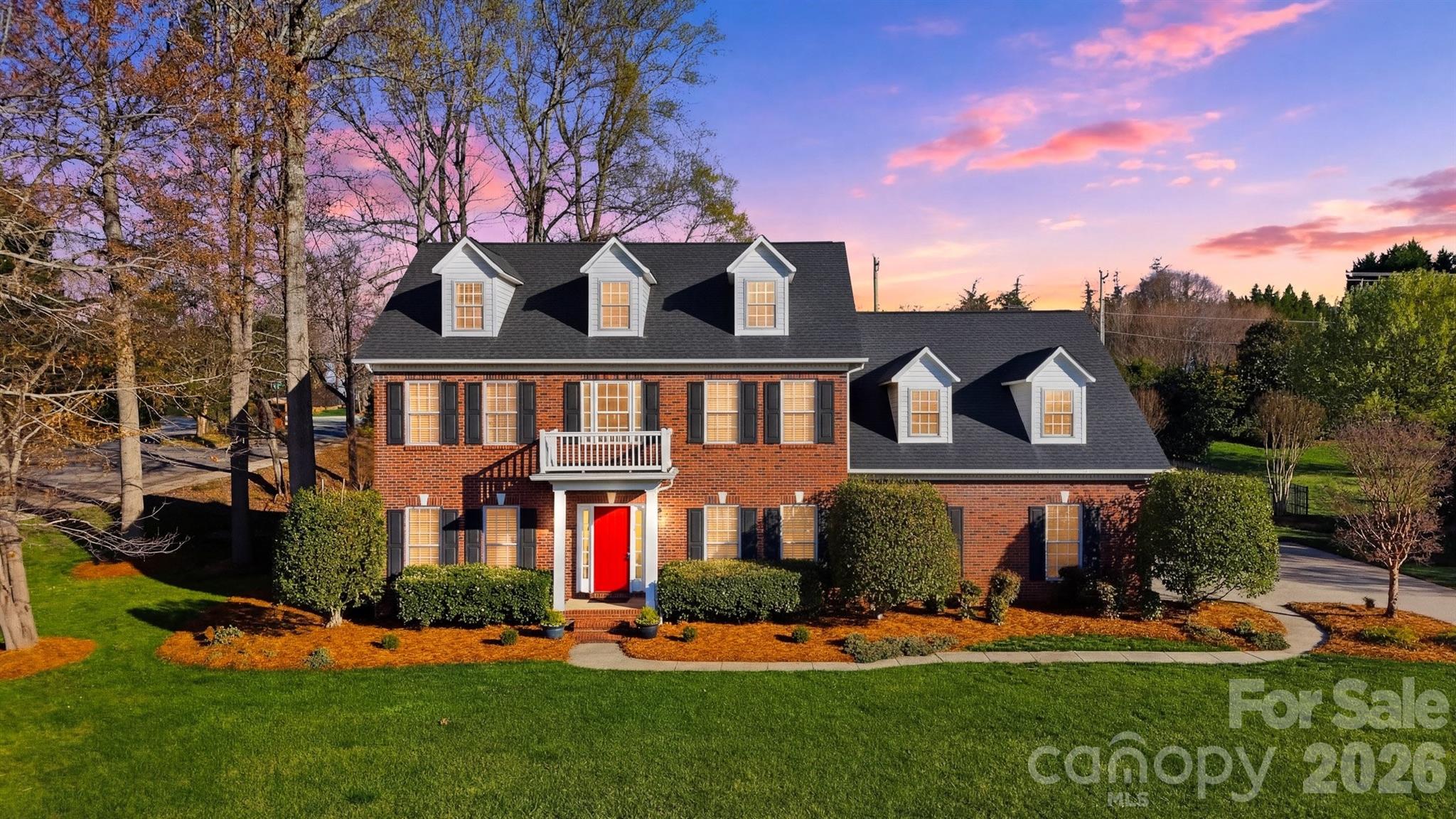 2716 Charleston Court — photo