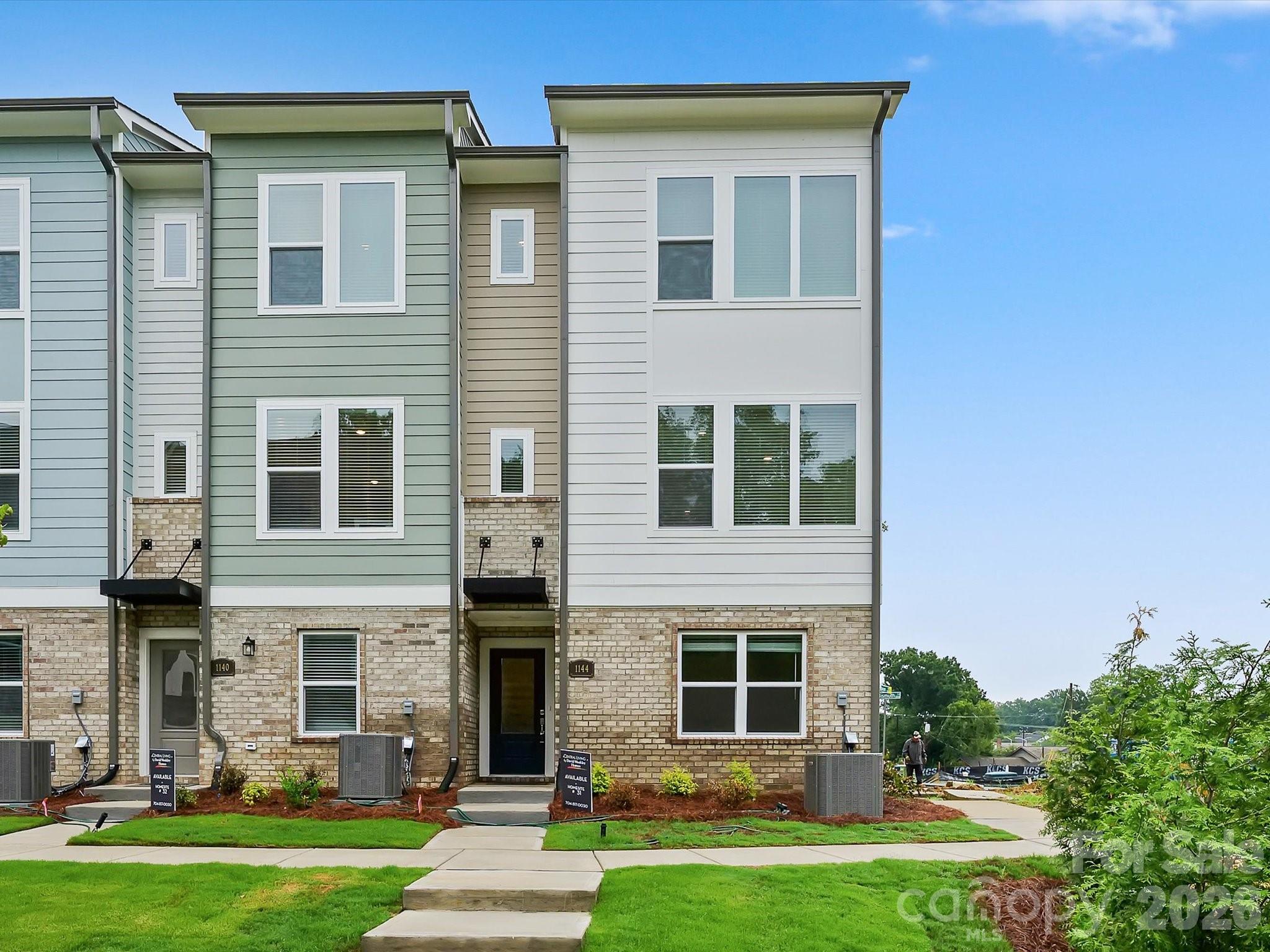 1144 Bismuth Lane — photo