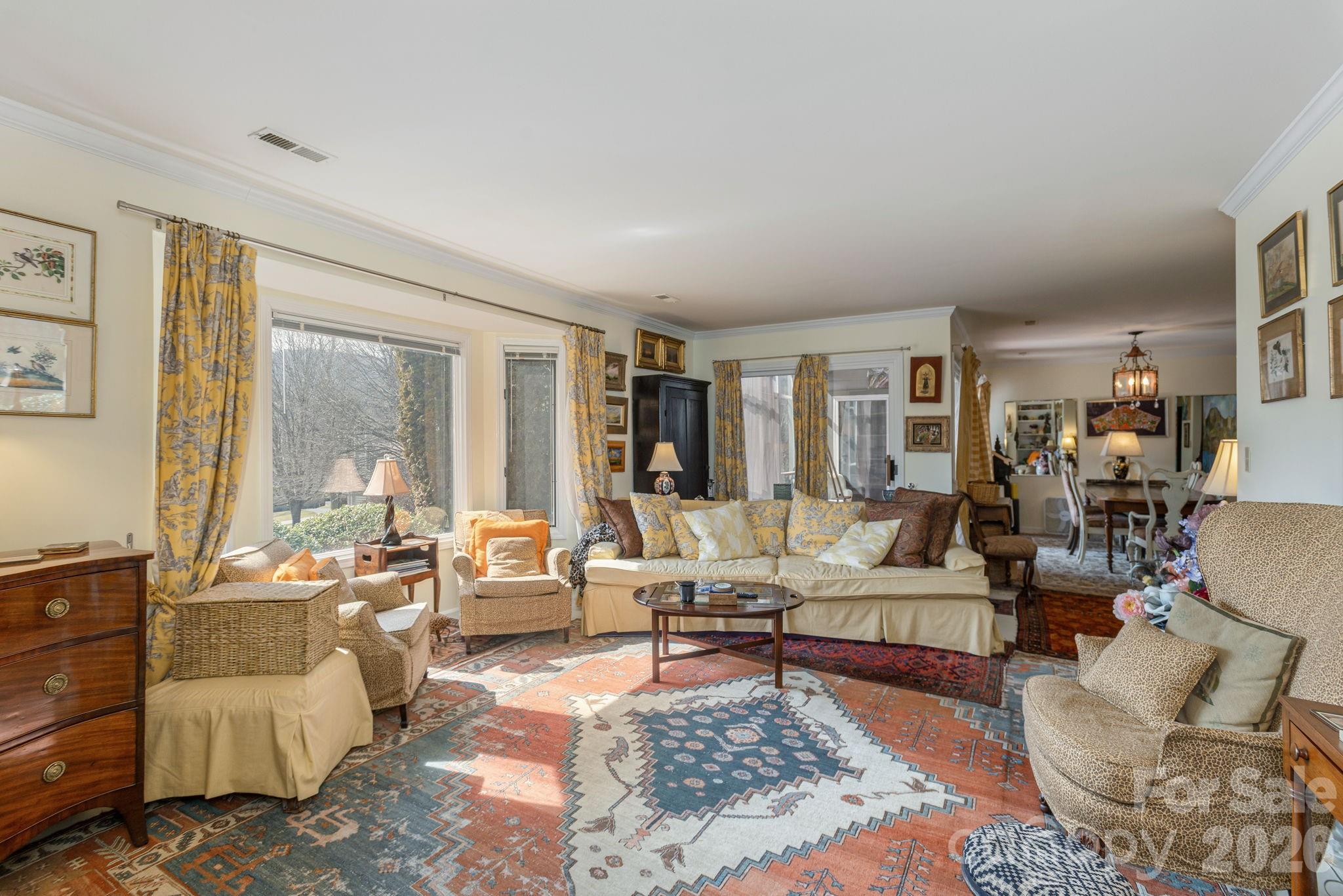 111 Bluffview Lane — photo