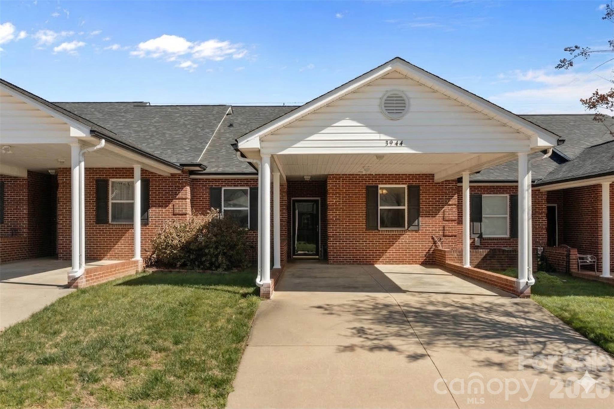 3944 Jasmine Lane — photo