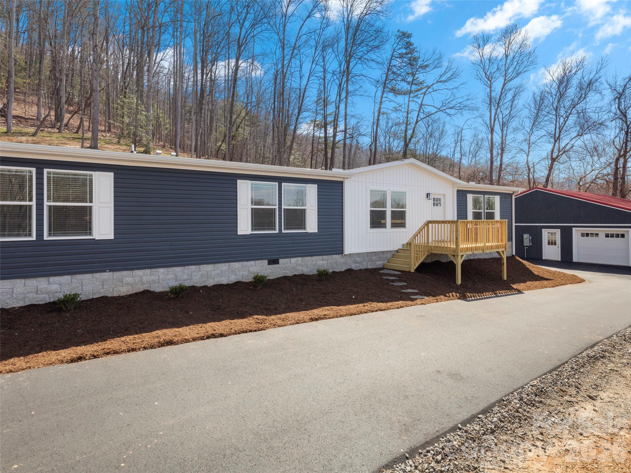 502 & 512 Hutch Mountain Road — photo