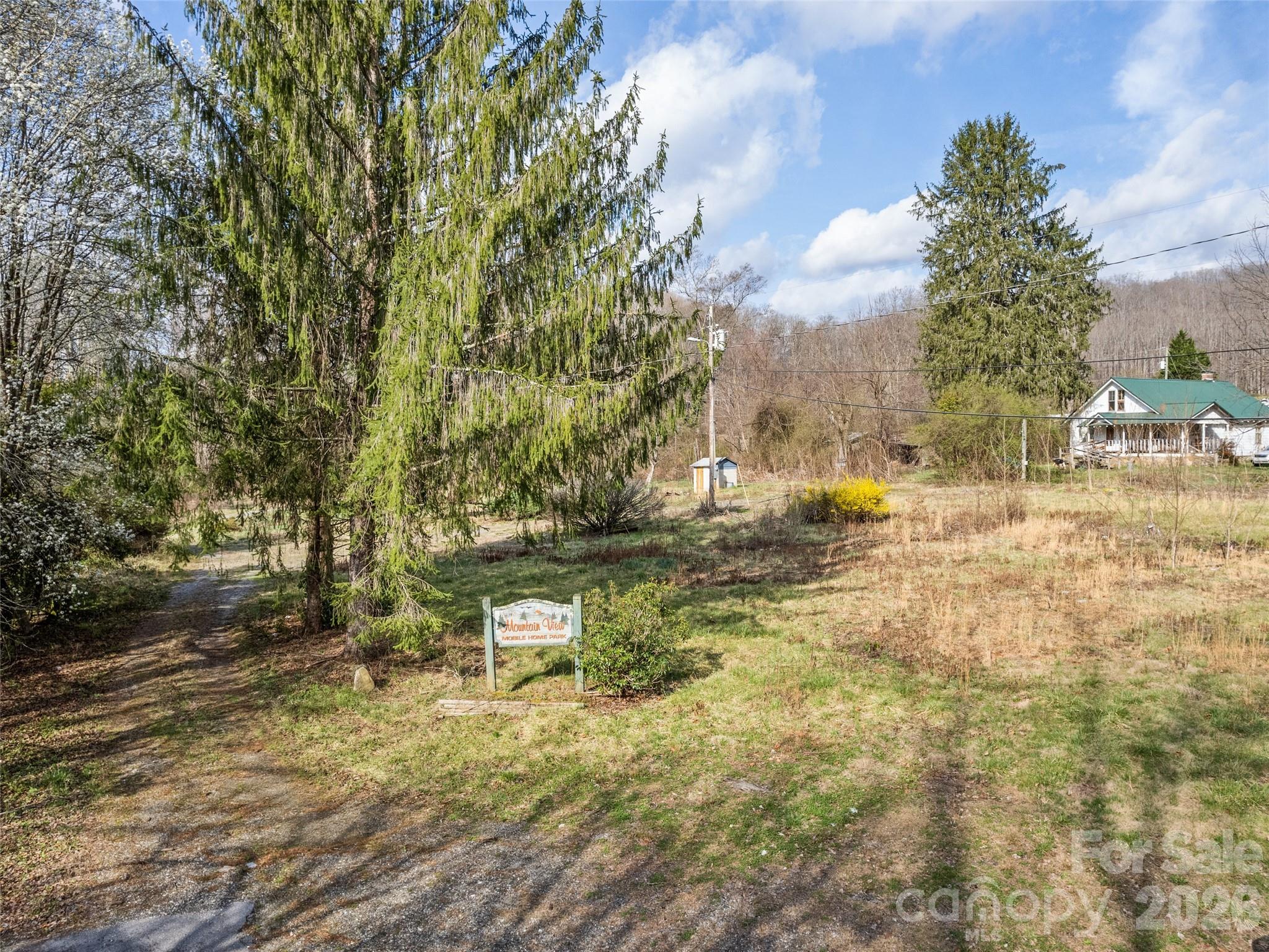 72 Topeka Drive — photo