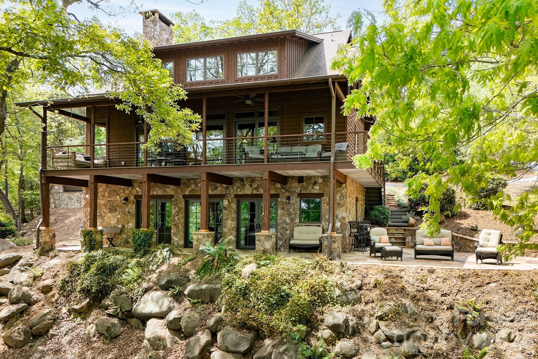 1329 Berry Hill Drive — photo