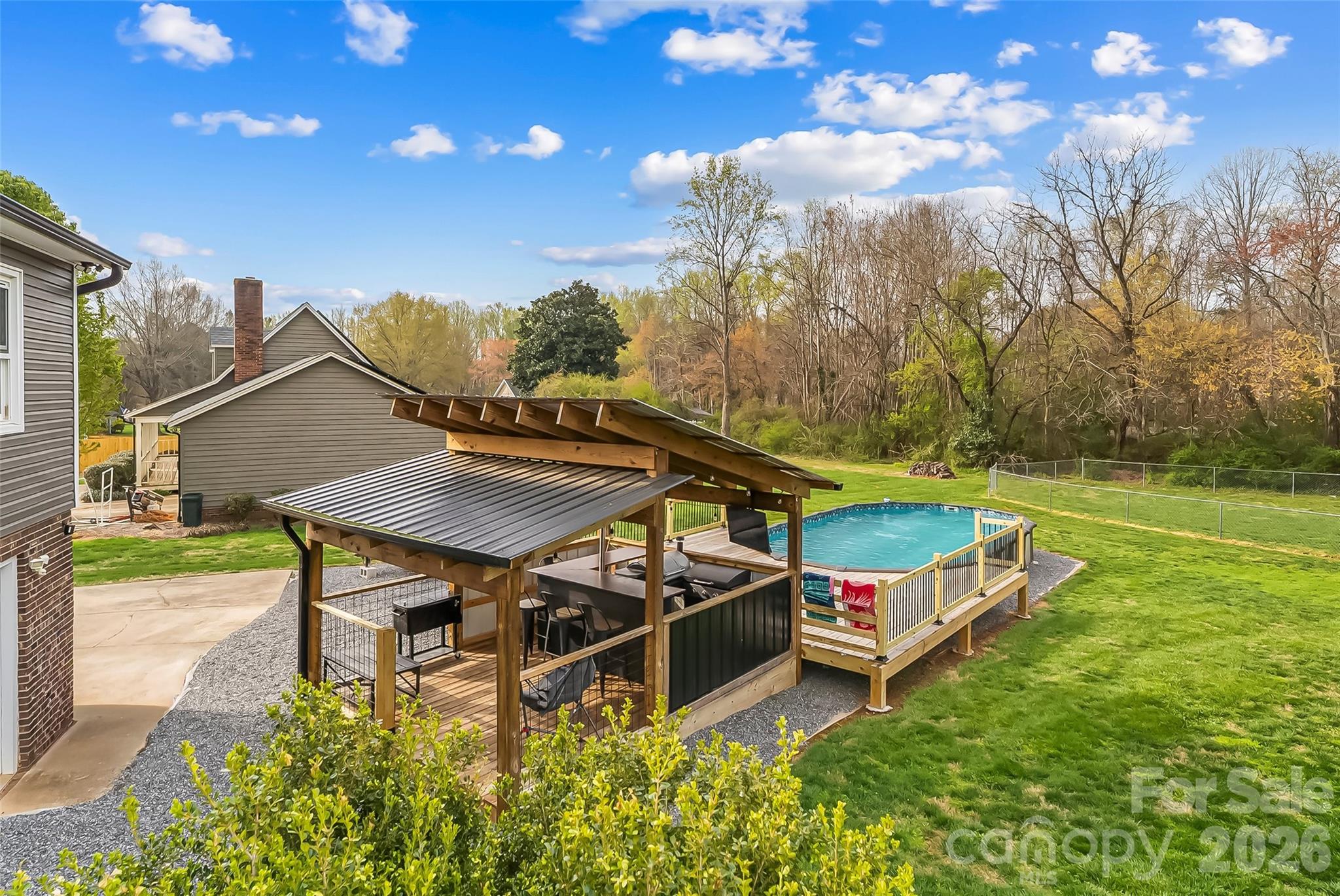 1757 Castlewood Court — photo