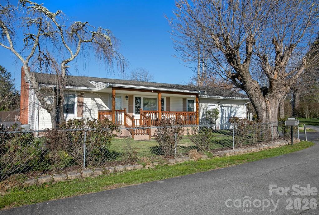 34 Sunset Drive — photo