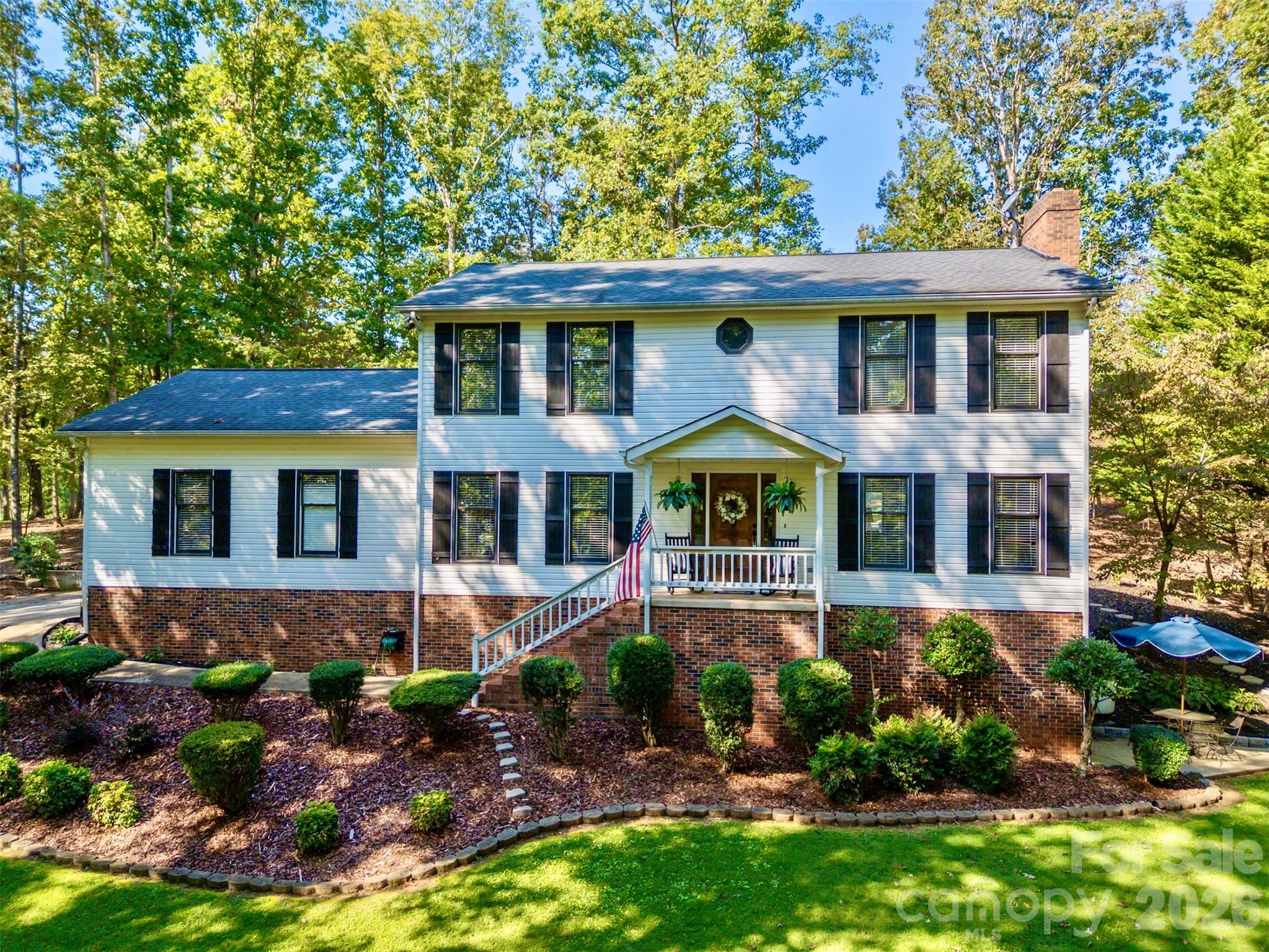 379 Moss Drive — photo