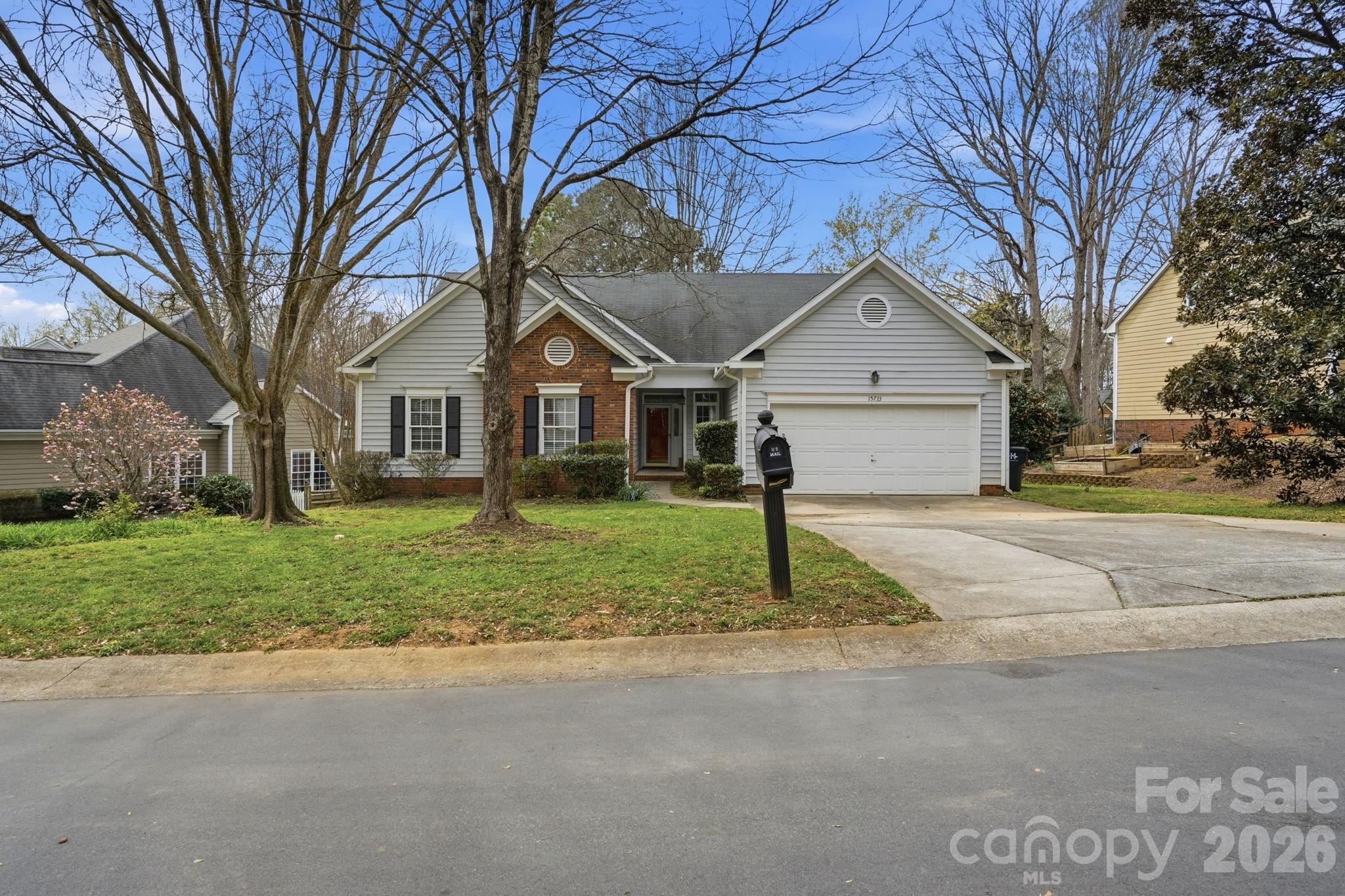 15733 Berryfield Street — photo