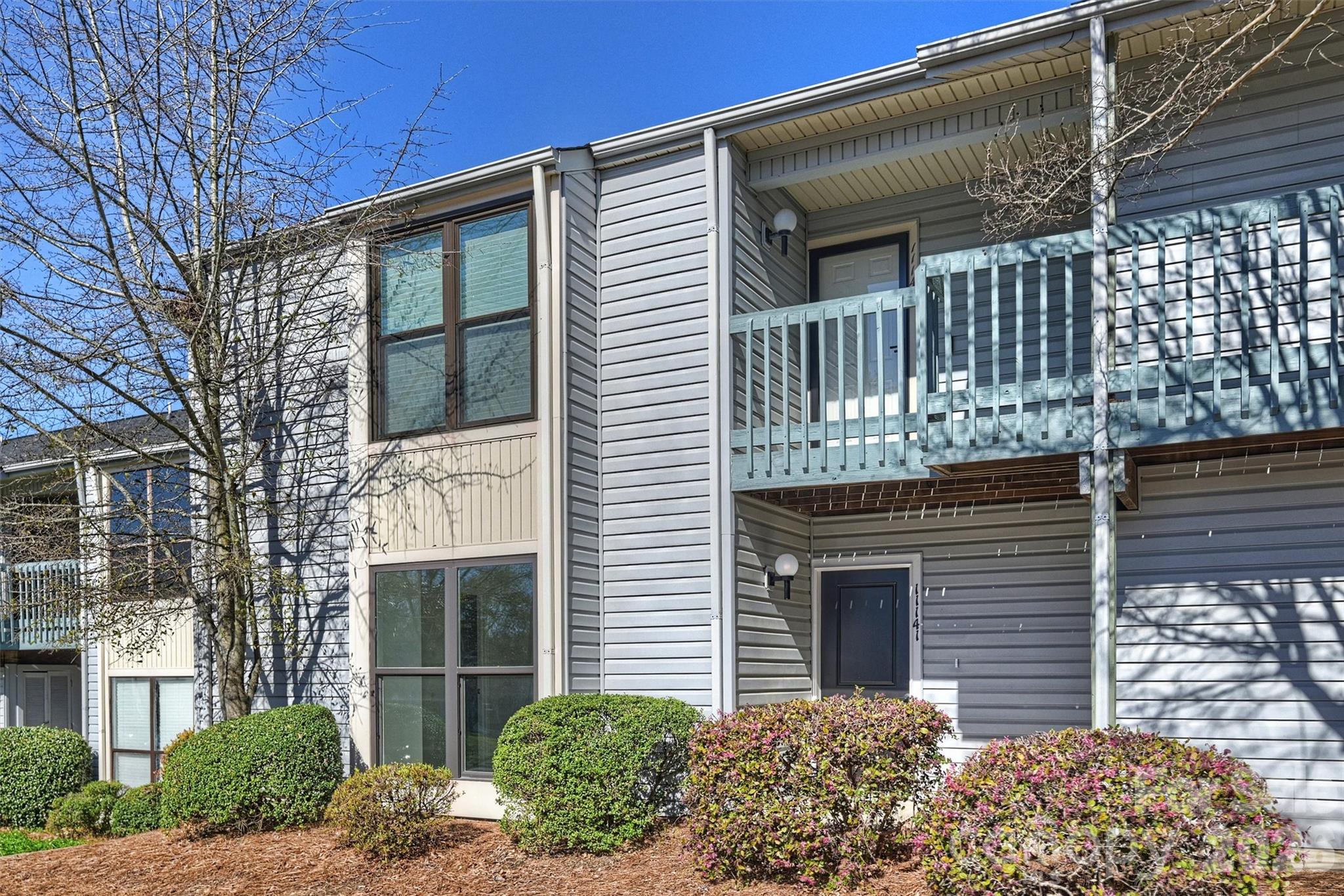 11141 Harrowfield Road — photo