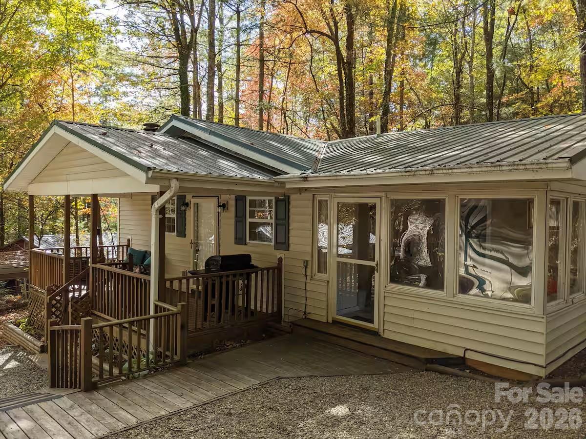 73 Pine Road — photo