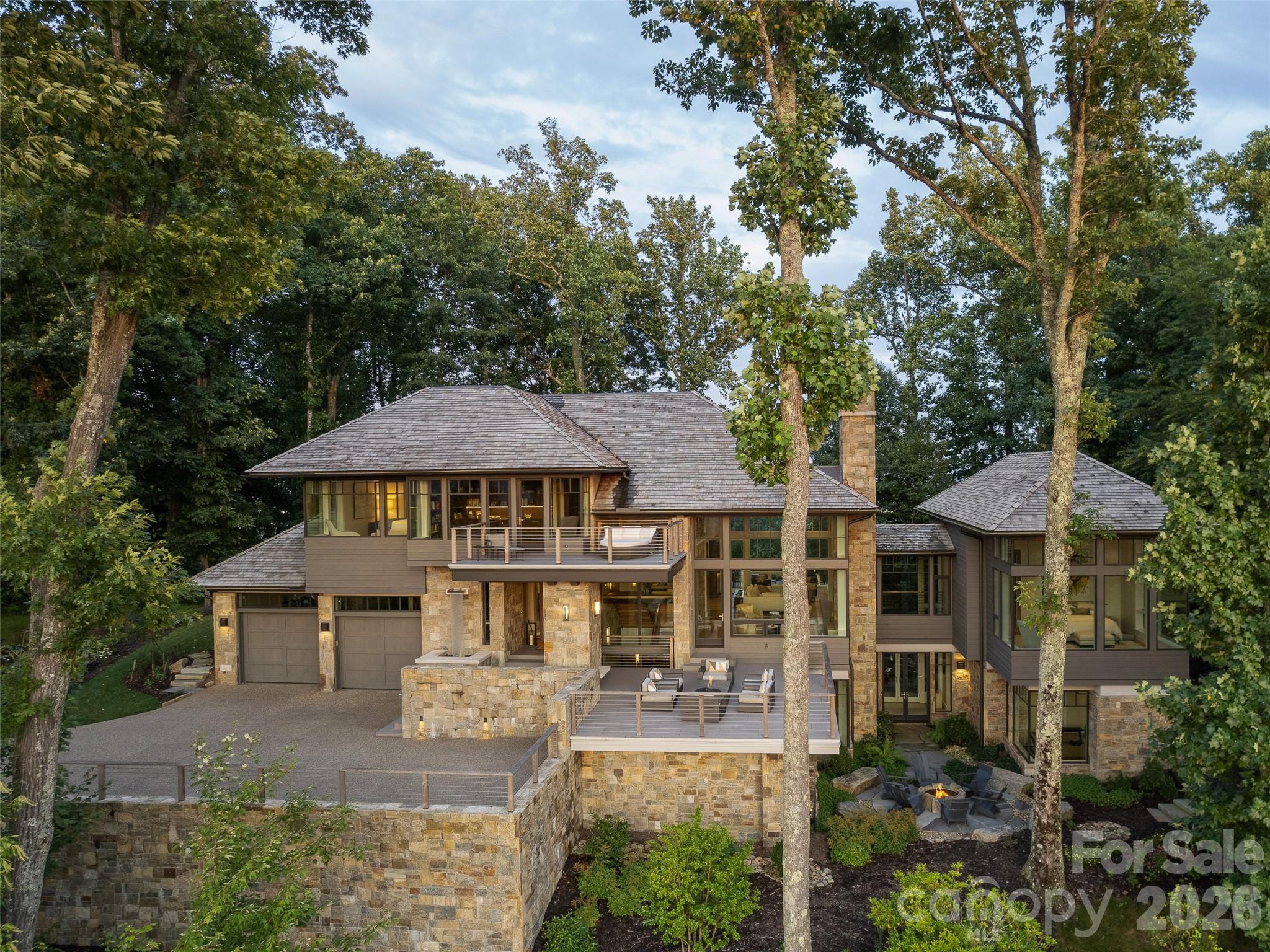 8 Deer Grass Court — photo