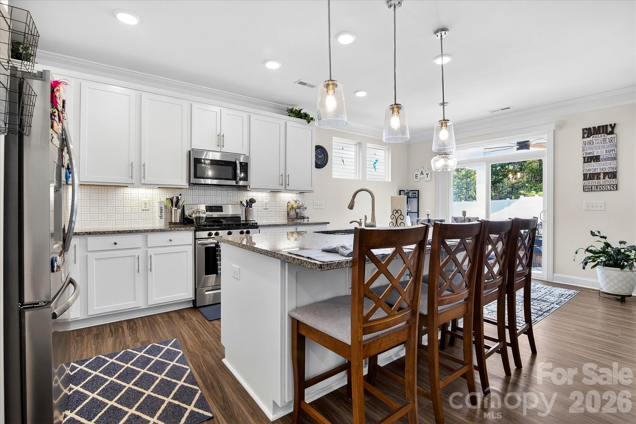 5516 Verona Road — photo