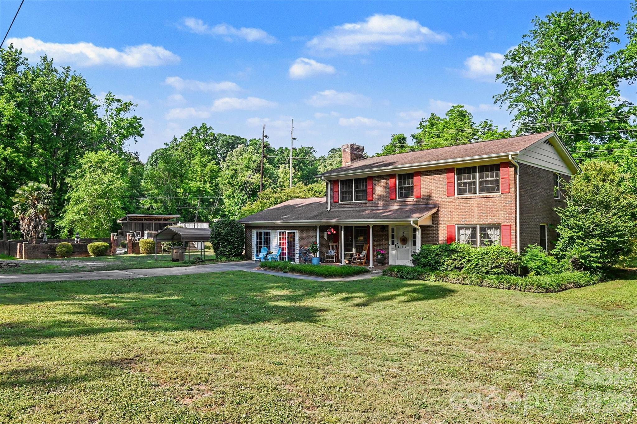 312 Windsor Drive — photo