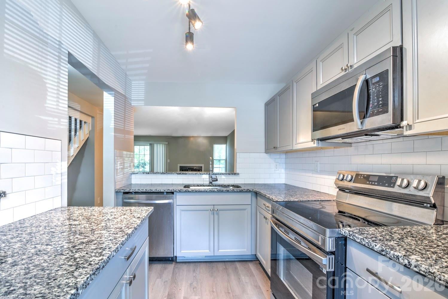 6129 Windsor Gate Lane — photo
