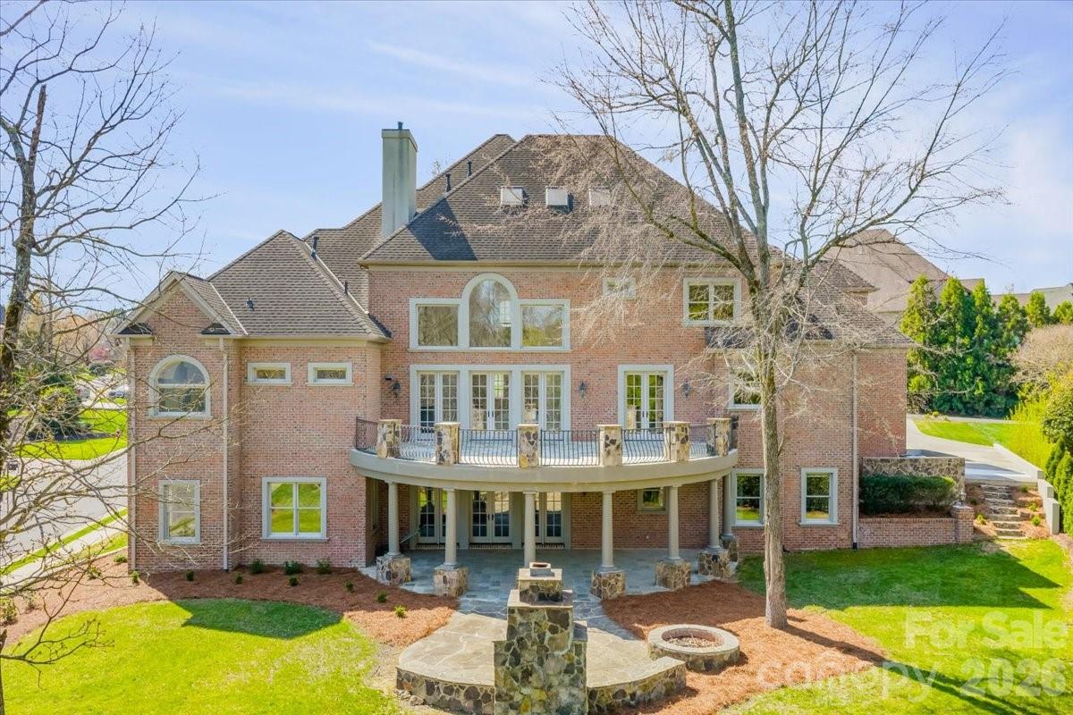1900 Funny Cide Drive — photo