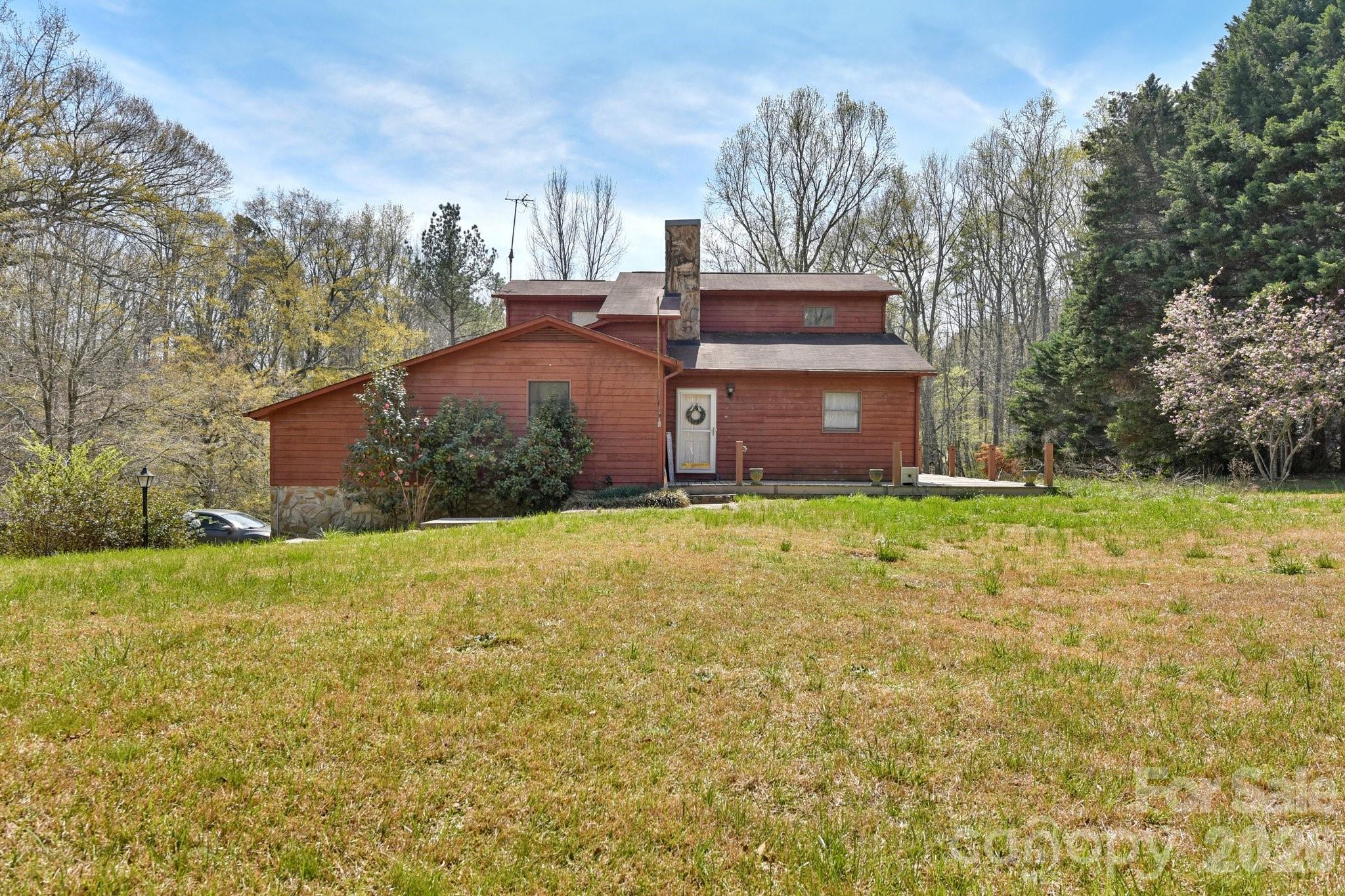 438 Cox Lake Road — photo